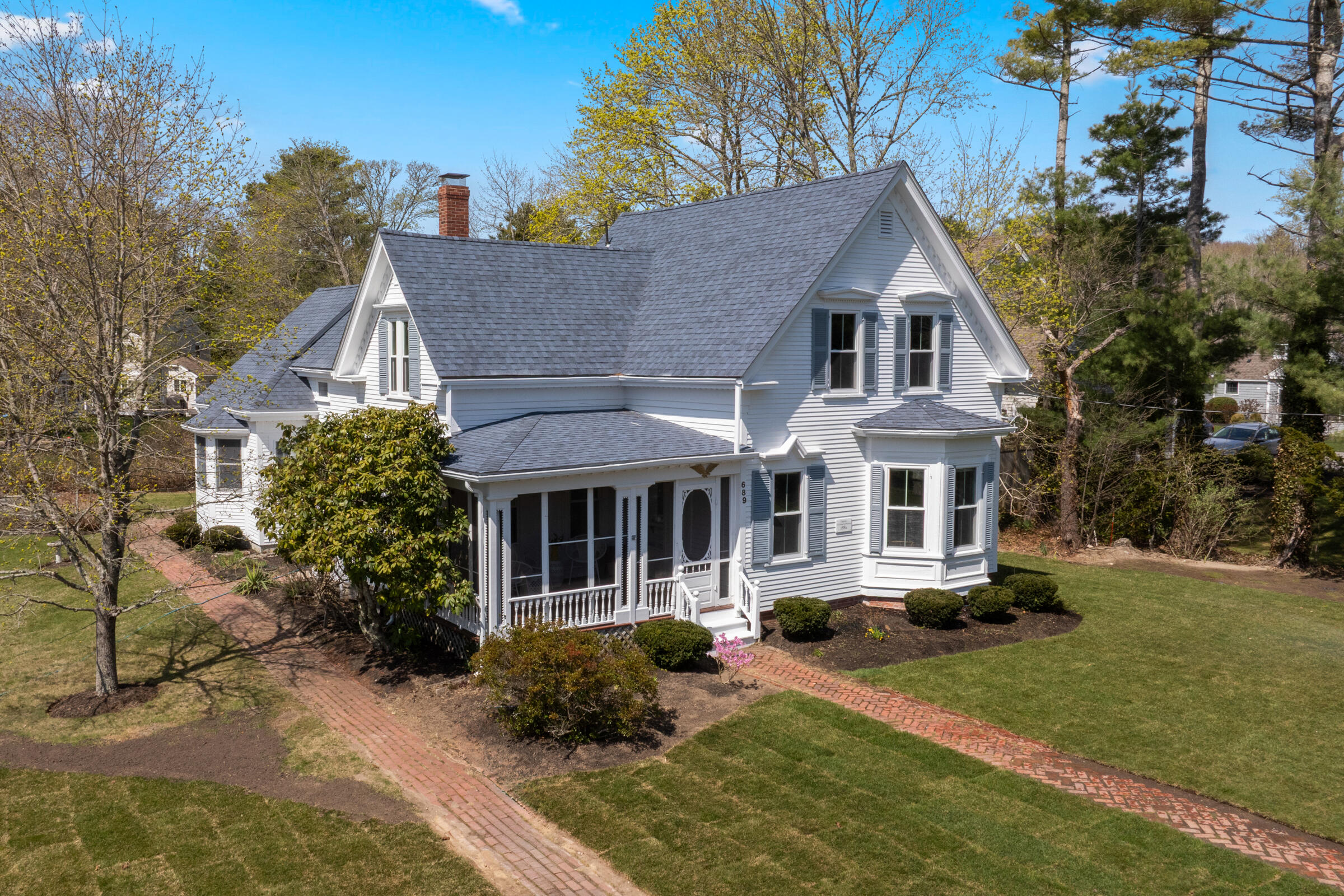 Cotuit, Massachusetts 02635, United States, 4 Bedrooms Bedrooms, ,3 BathroomsBathrooms,Residential,Active,114546