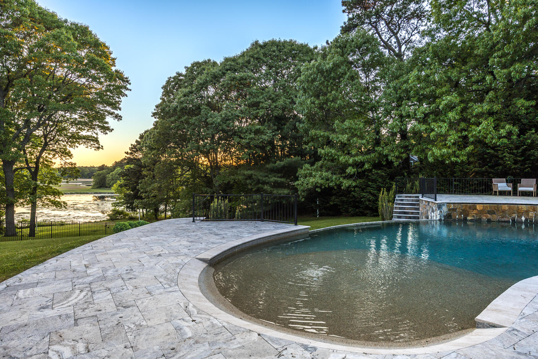 Osterville, Massachusetts 02655, United States, 5 Bedrooms Bedrooms, ,5 BathroomsBathrooms,Residential,Active,18055