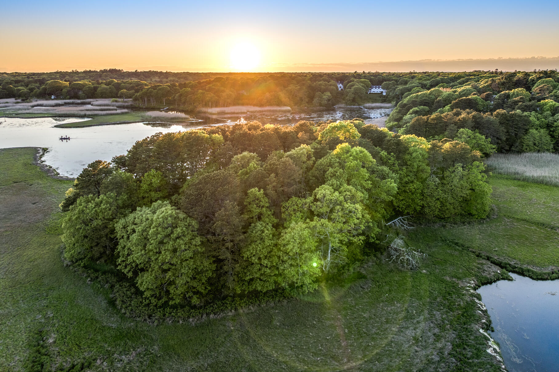 Osterville, Massachusetts 02655, United States, 5 Bedrooms Bedrooms, ,5 BathroomsBathrooms,Residential,Active,18055