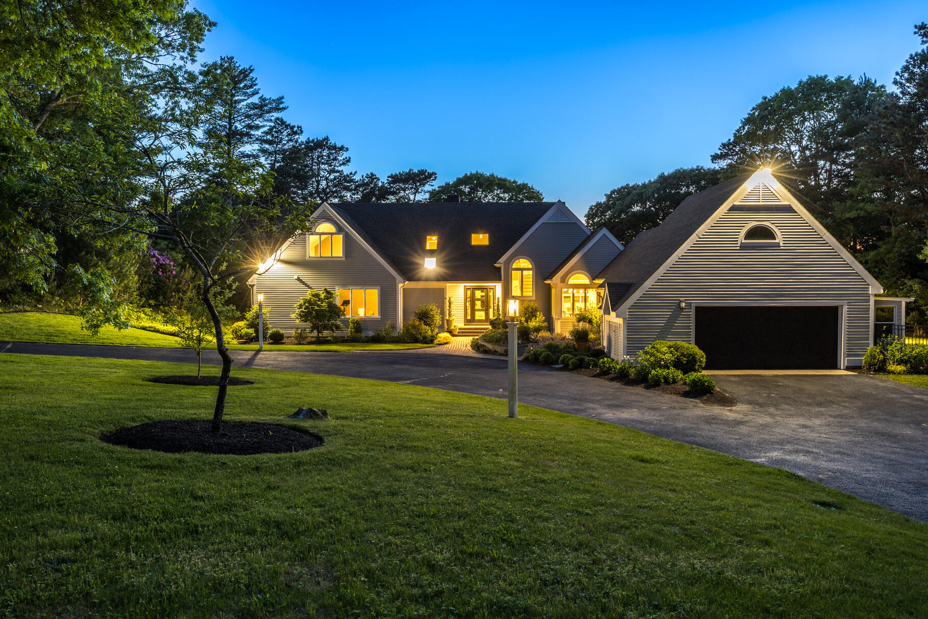 Osterville, Massachusetts 02655, United States, 5 Bedrooms Bedrooms, ,5 BathroomsBathrooms,Residential,Active,18055