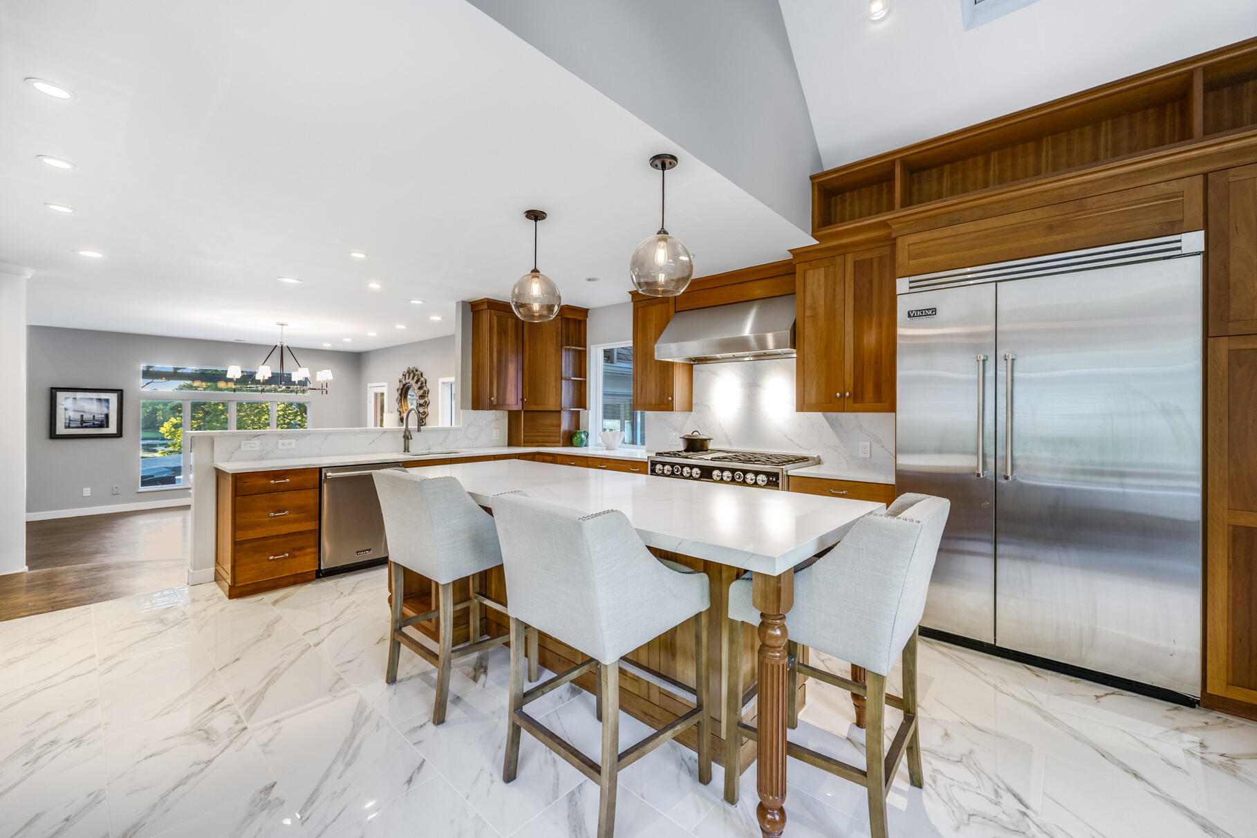 Osterville, Massachusetts 02655, United States, 5 Bedrooms Bedrooms, ,5 BathroomsBathrooms,Residential,Active,18055