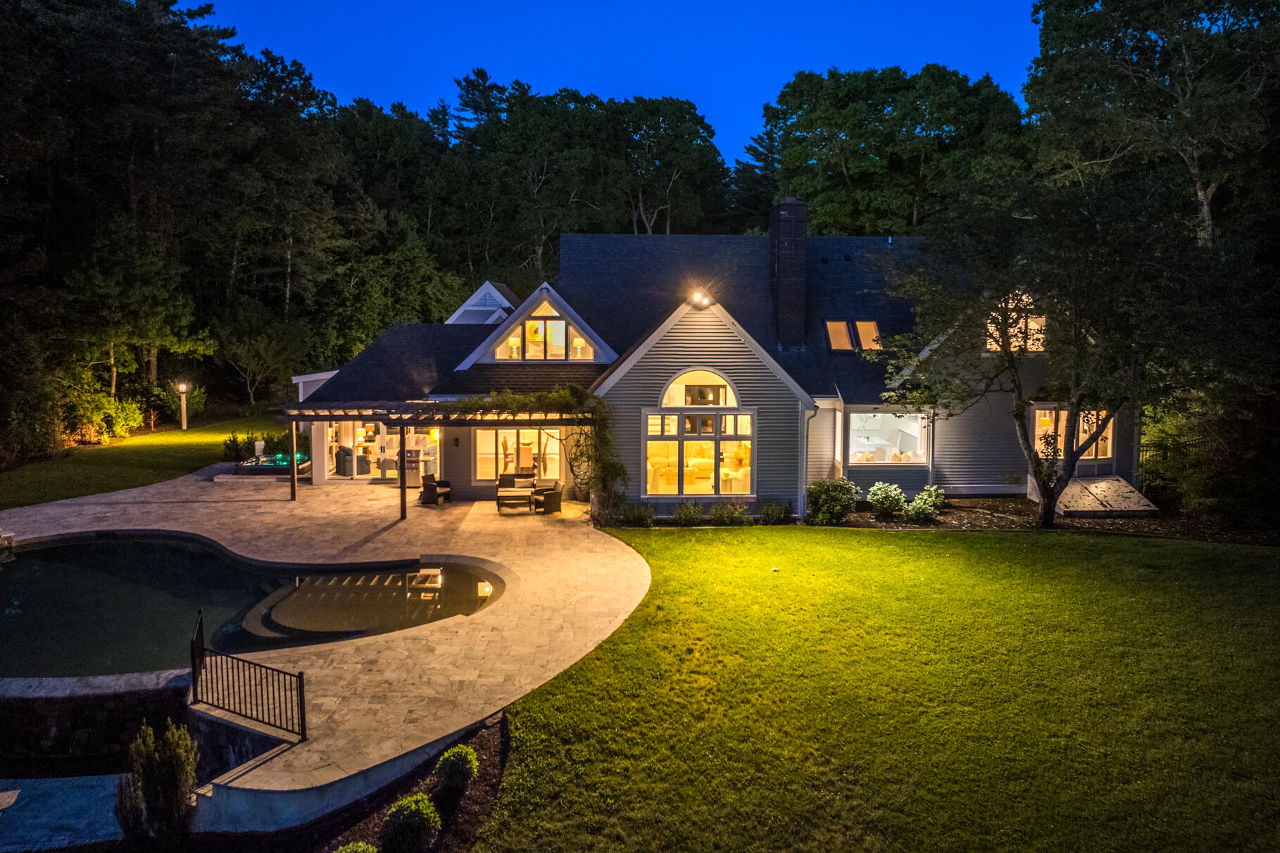 Osterville, Massachusetts 02655, United States, 5 Bedrooms Bedrooms, ,5 BathroomsBathrooms,Residential,Active,18055