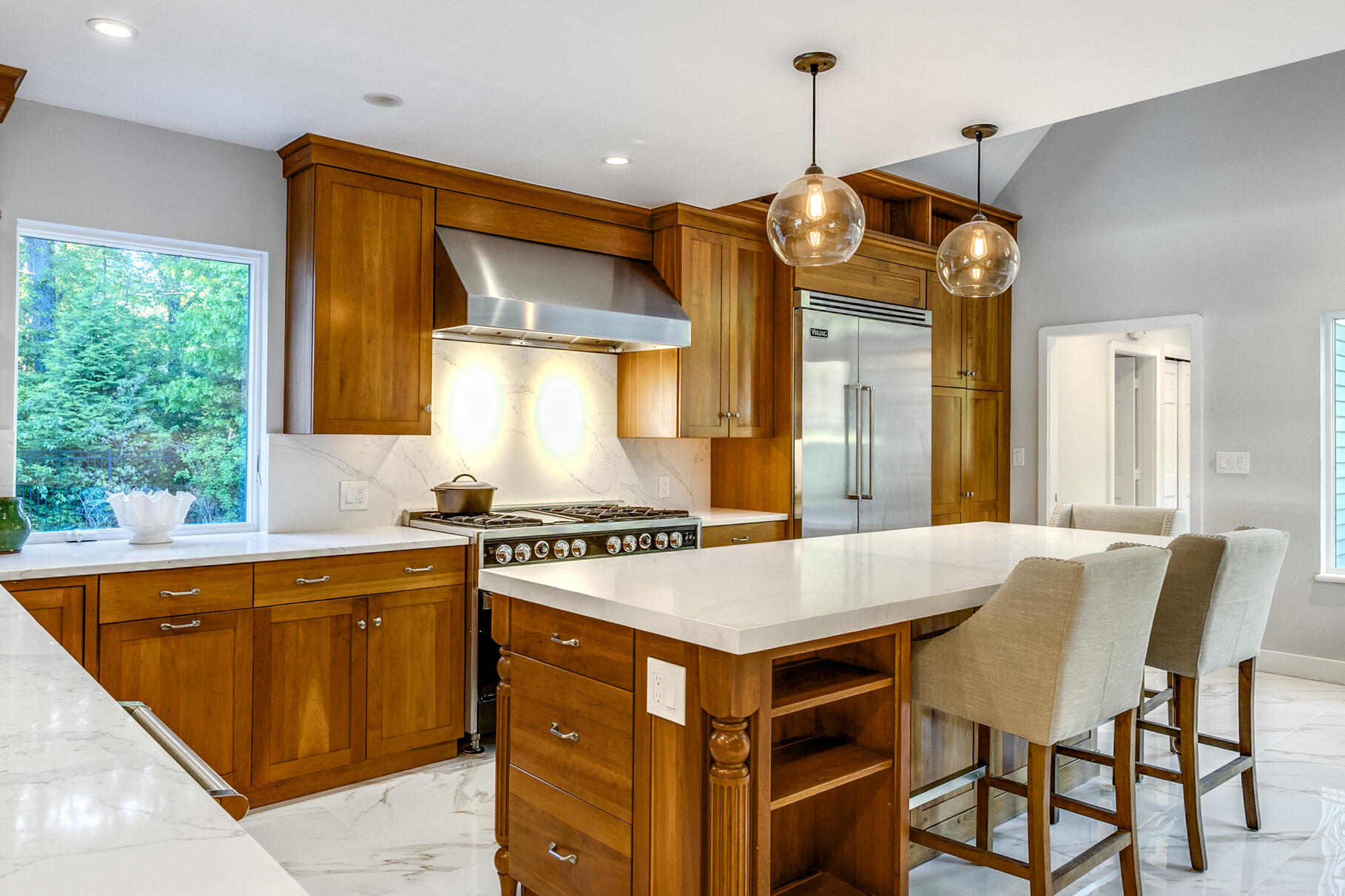 Osterville, Massachusetts 02655, United States, 5 Bedrooms Bedrooms, ,5 BathroomsBathrooms,Residential,Active,18055