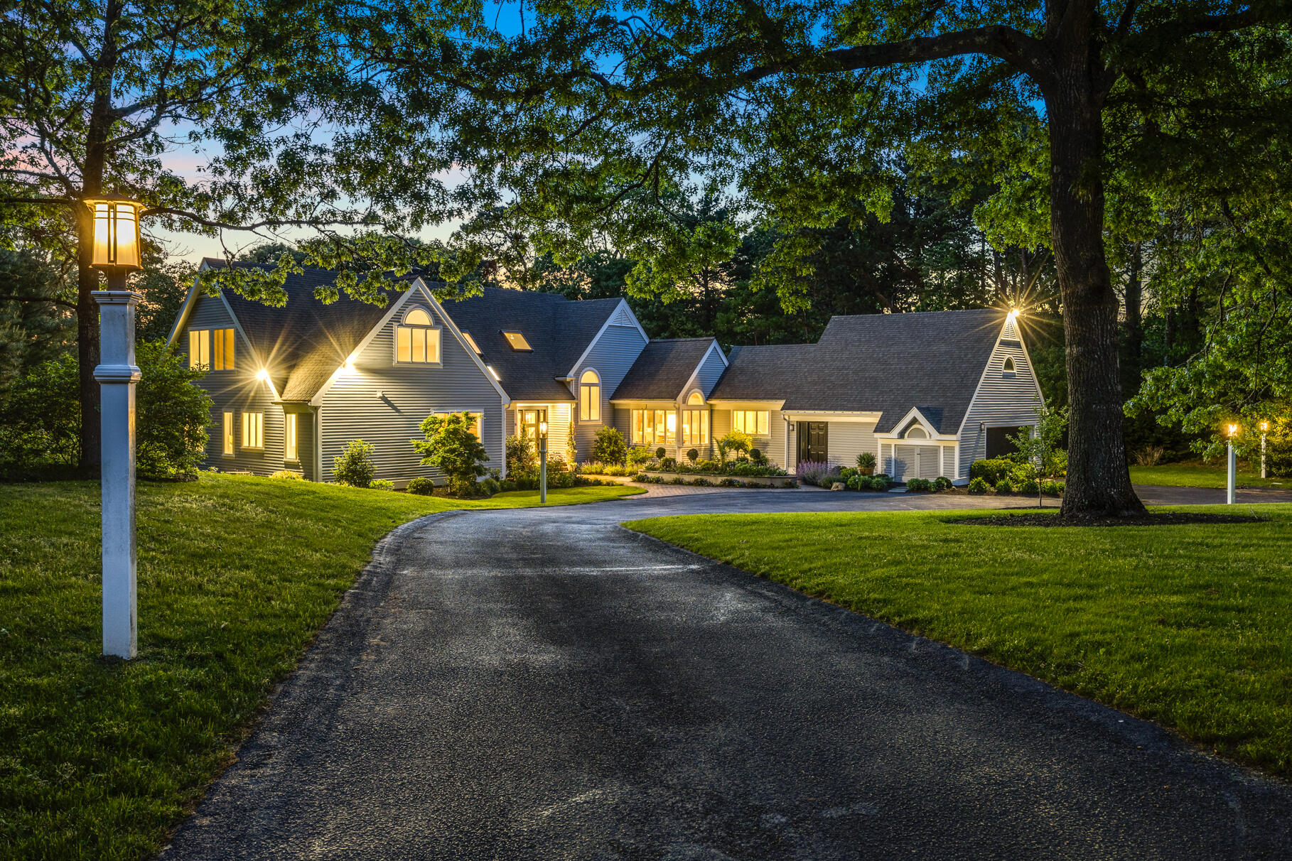 Osterville, Massachusetts 02655, United States, 5 Bedrooms Bedrooms, ,5 BathroomsBathrooms,Residential,Active,18055