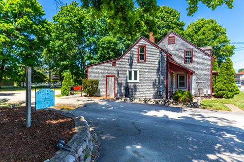 Mixed Use in East Falmouth MA 122-124 Teaticket Highway 25.jpg