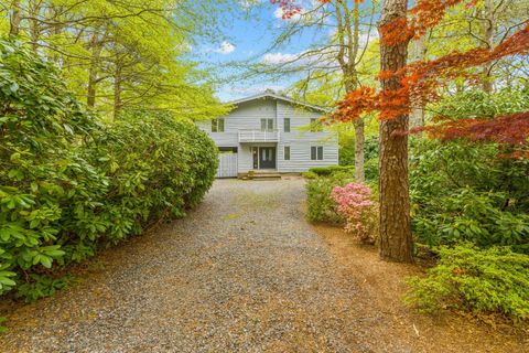 Single Family Residence in Mashpee MA 170 Greensward Road.jpg