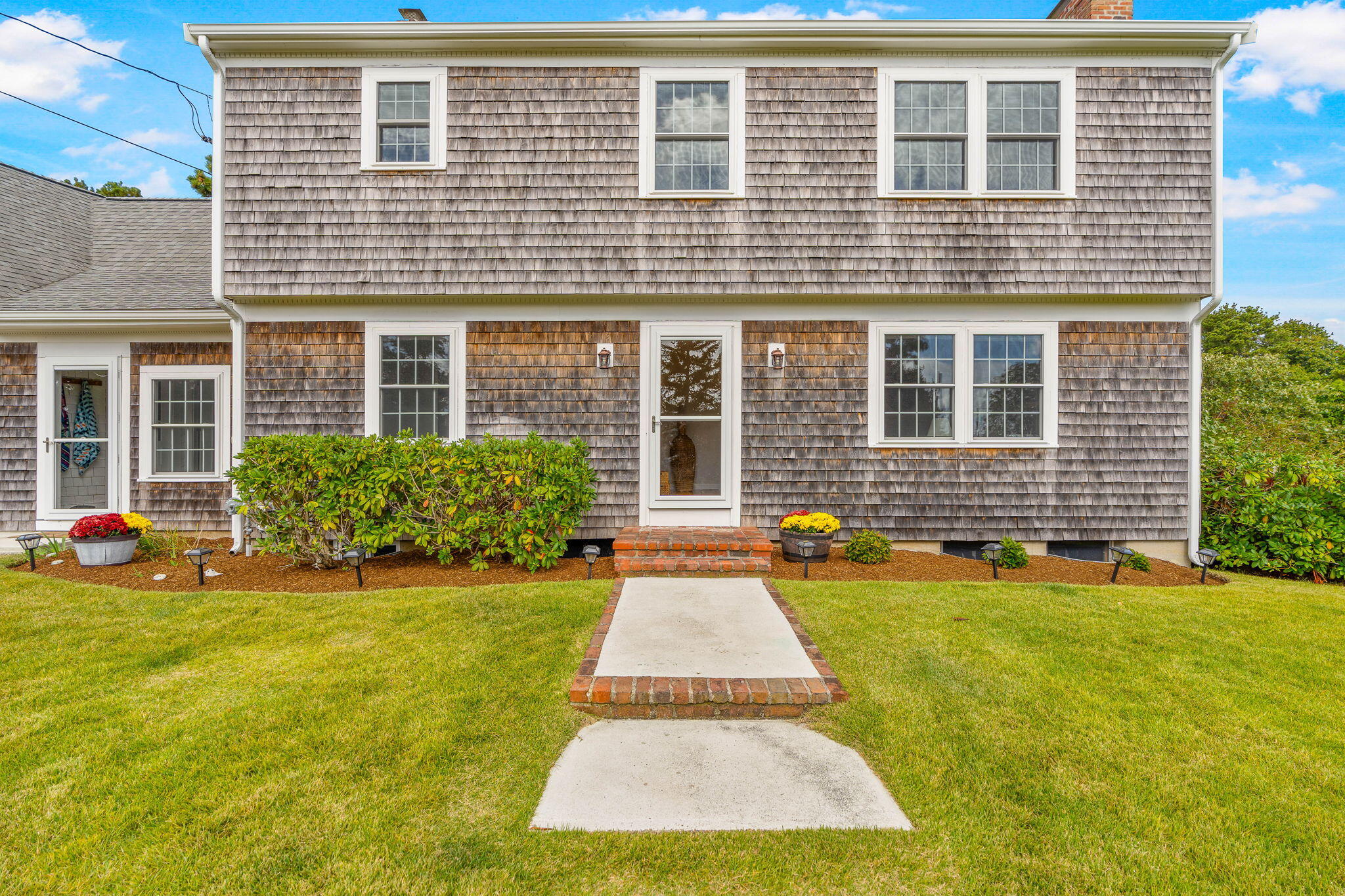 20 Stoughton Lane