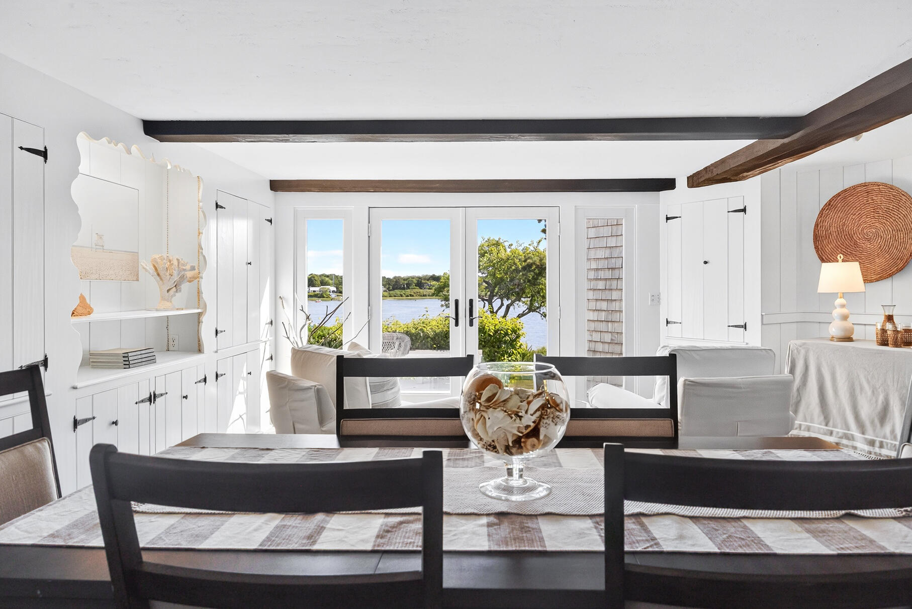 Chatham, Massachusetts 02633, United States, 7 Bedrooms Bedrooms, ,4 BathroomsBathrooms,Residential,Active,197885