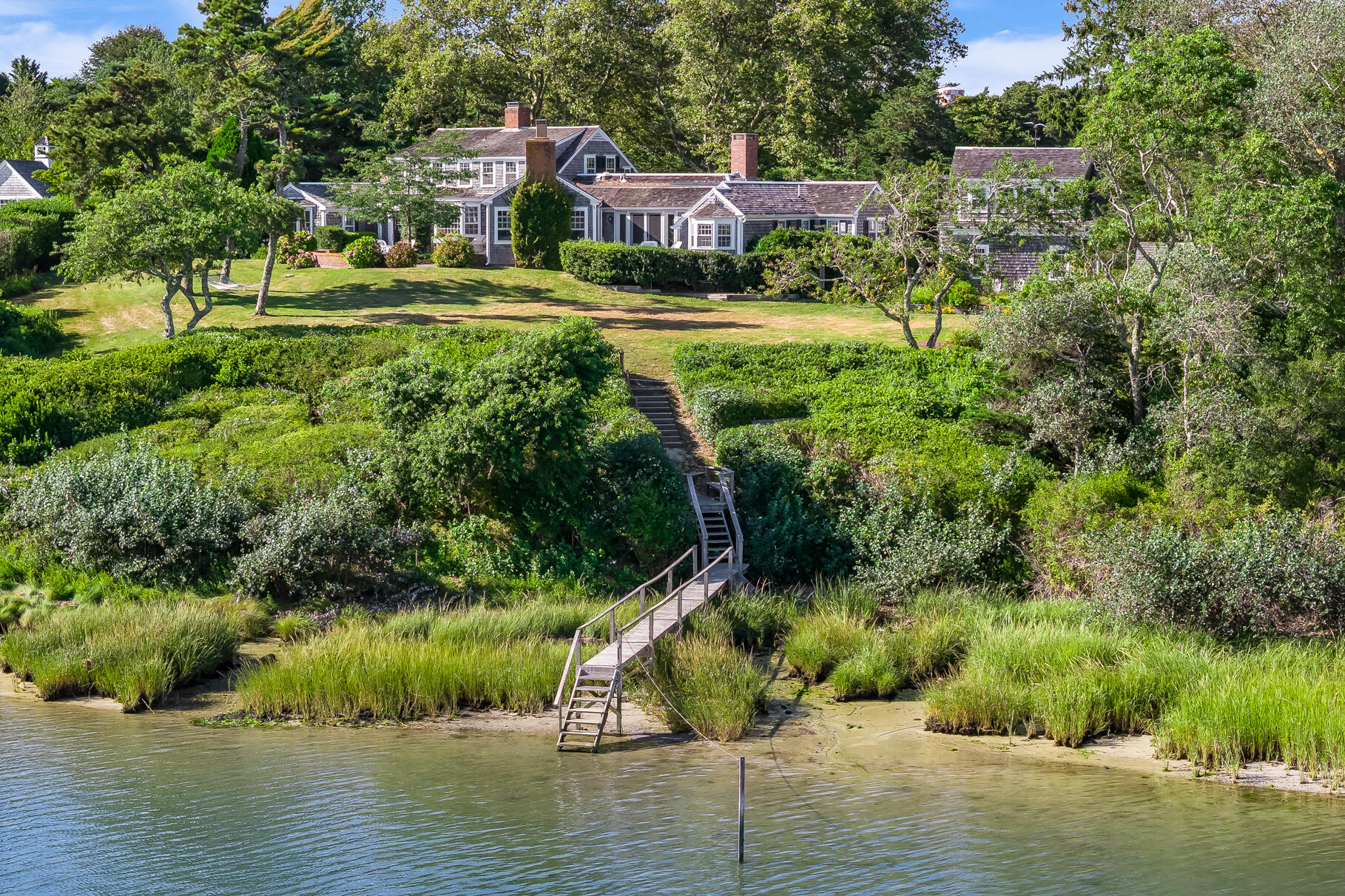 Chatham, Massachusetts 02633, United States, 7 Bedrooms Bedrooms, ,4 BathroomsBathrooms,Residential,Active,197885