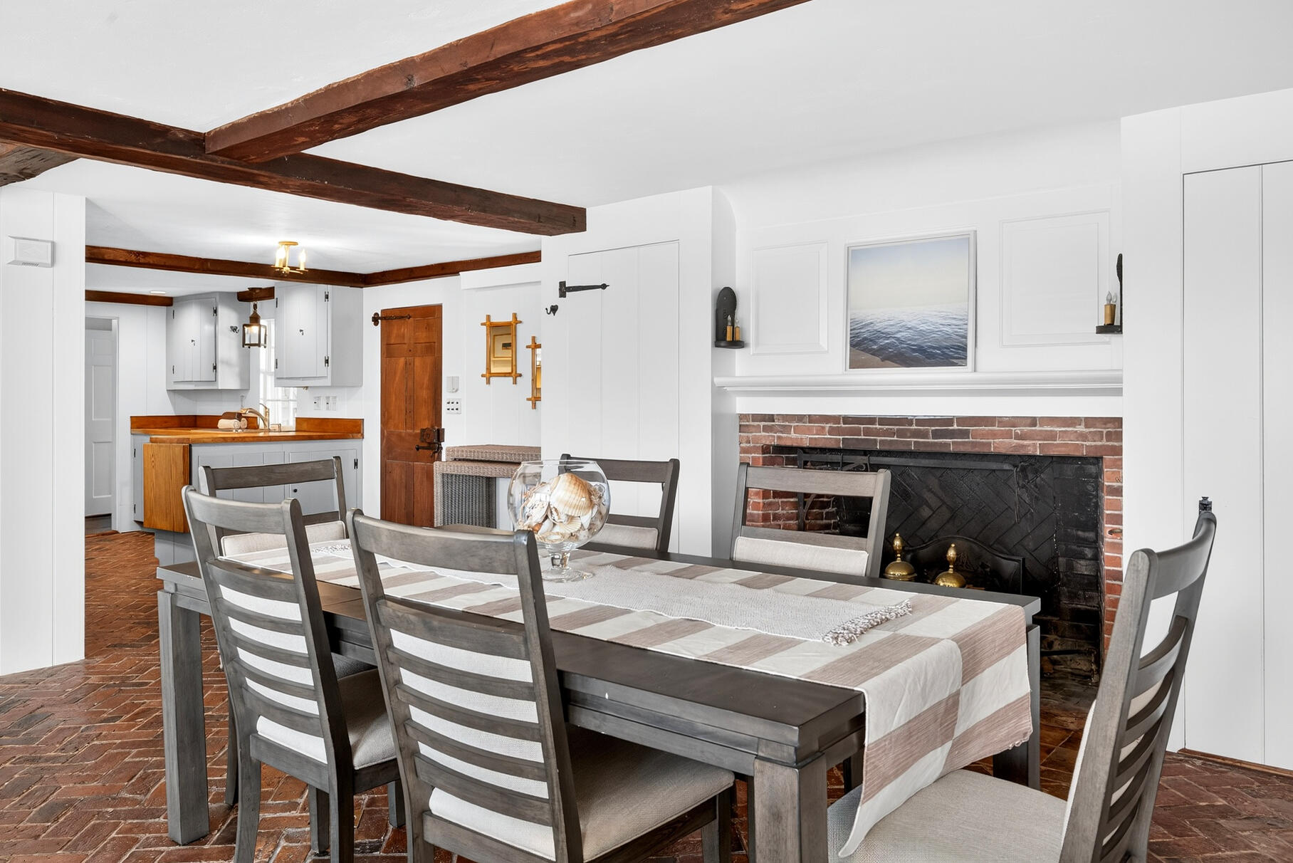 Chatham, Massachusetts 02633, United States, 7 Bedrooms Bedrooms, ,4 BathroomsBathrooms,Residential,Active,197885