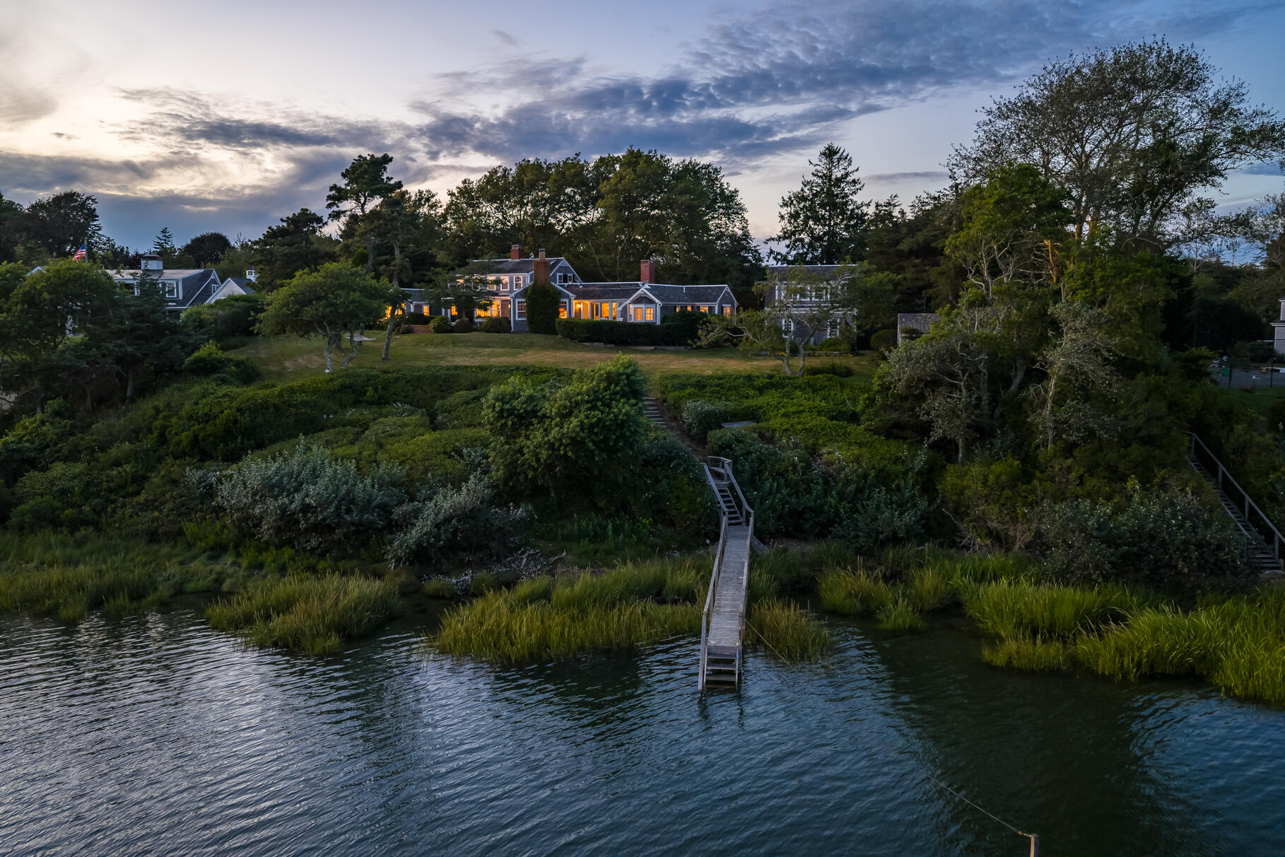 Chatham, Massachusetts 02633, United States, 7 Bedrooms Bedrooms, ,4 BathroomsBathrooms,Residential,Active,197885