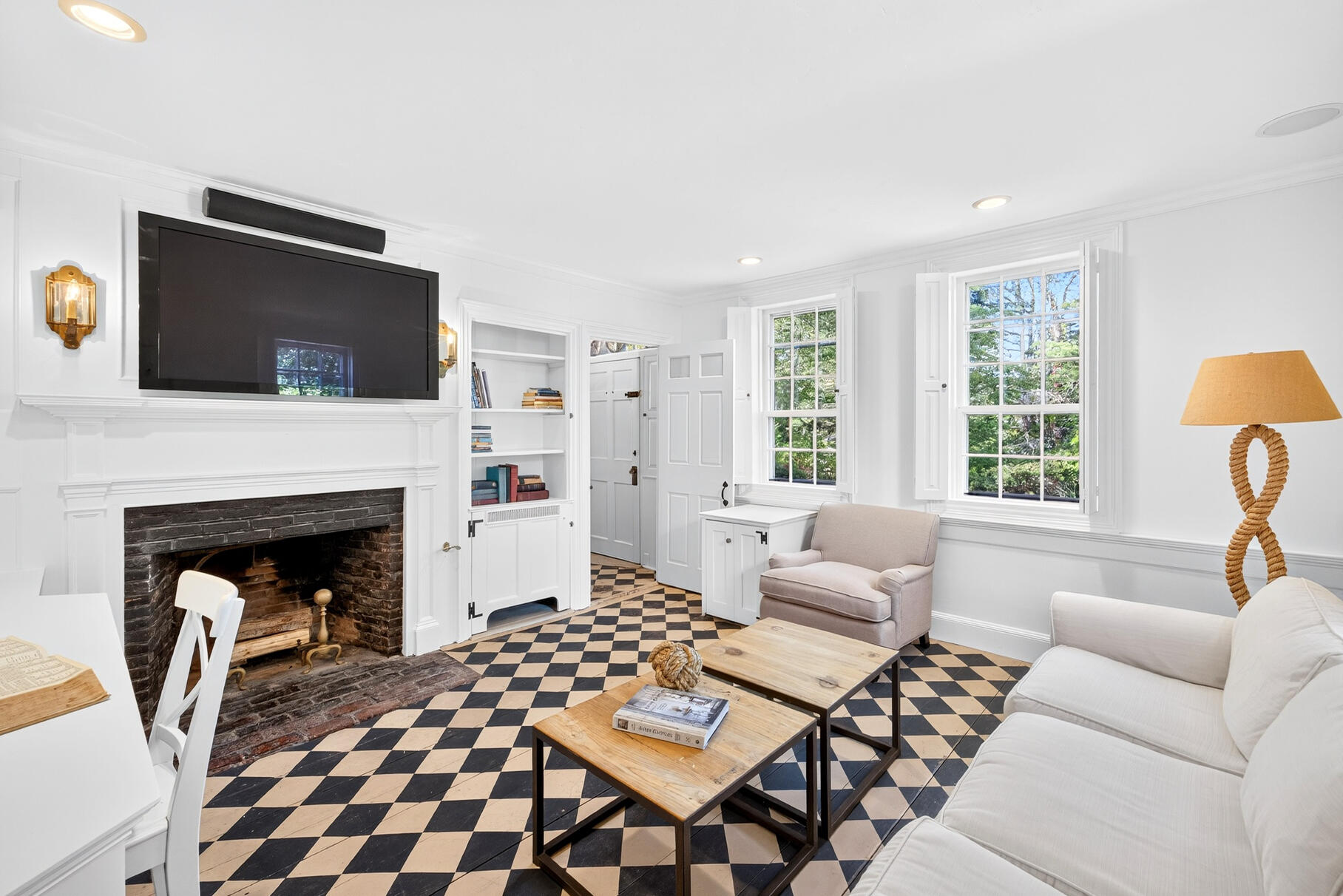 Chatham, Massachusetts 02633, United States, 7 Bedrooms Bedrooms, ,4 BathroomsBathrooms,Residential,Active,197885