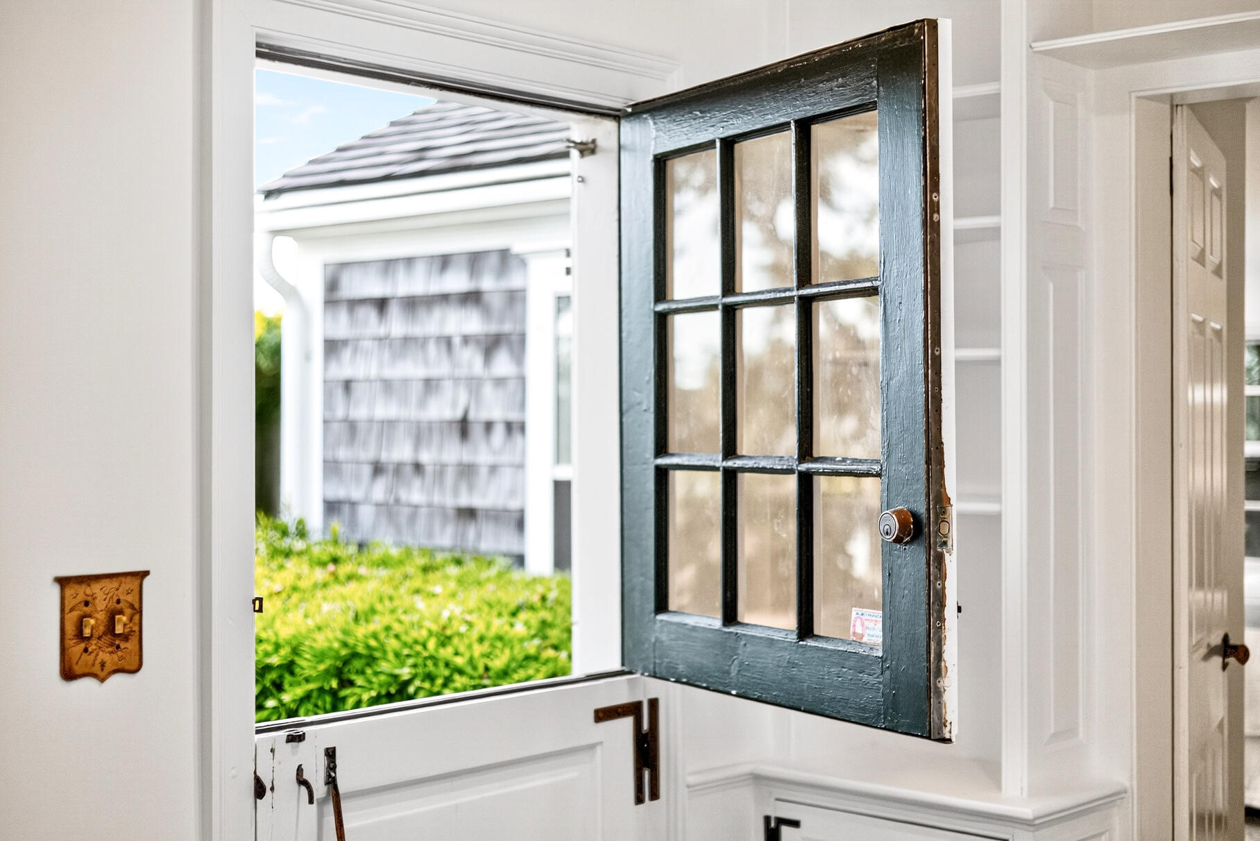 Chatham, Massachusetts 02633, United States, 7 Bedrooms Bedrooms, ,4 BathroomsBathrooms,Residential,Active,197885