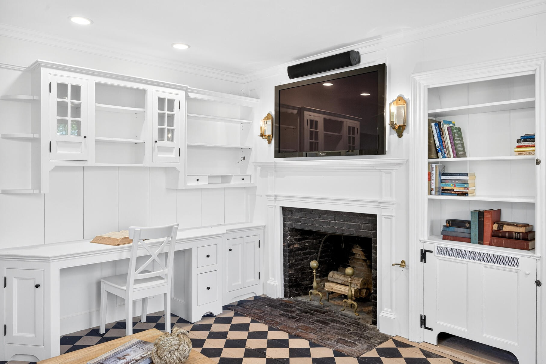 Chatham, Massachusetts 02633, United States, 7 Bedrooms Bedrooms, ,4 BathroomsBathrooms,Residential,Active,197885