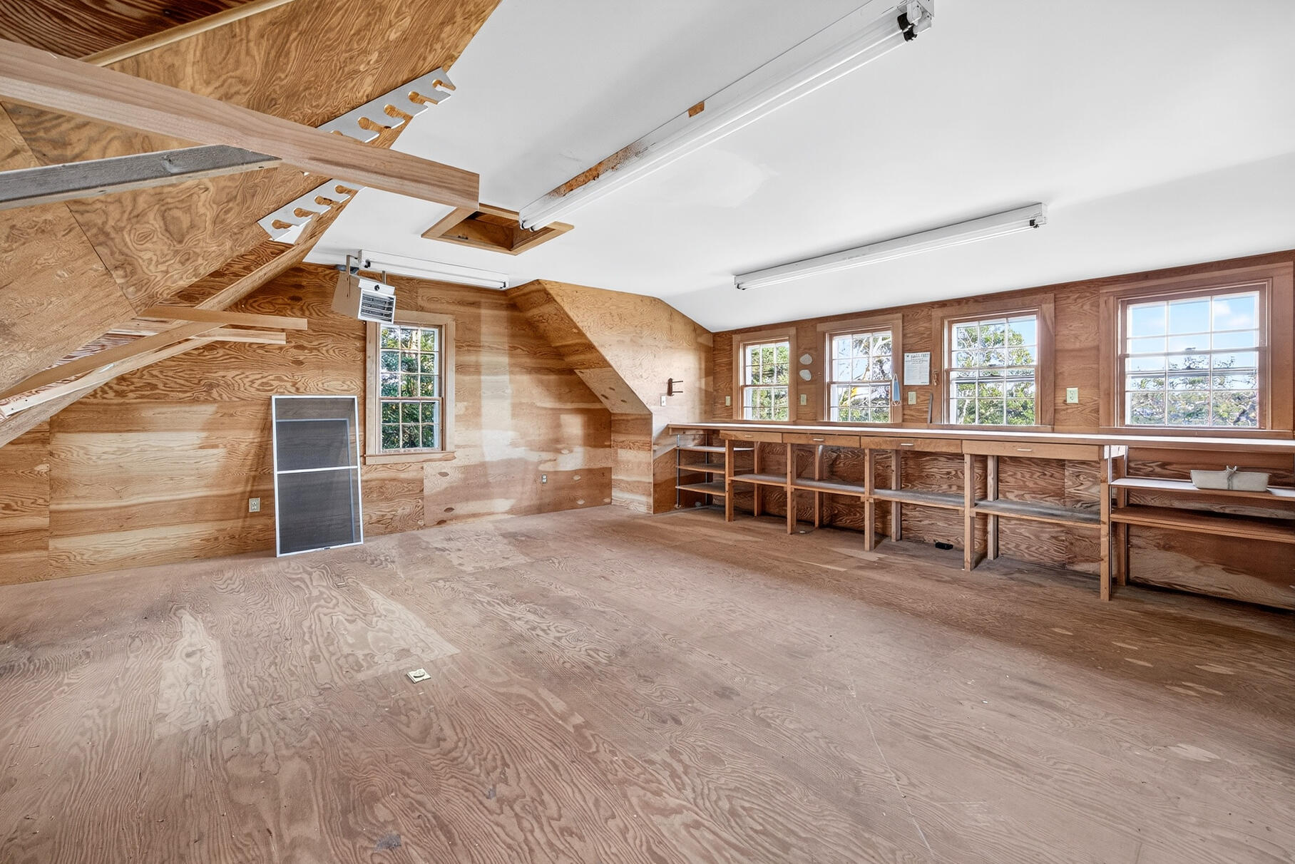 Chatham, Massachusetts 02633, United States, 7 Bedrooms Bedrooms, ,4 BathroomsBathrooms,Residential,Active,197885