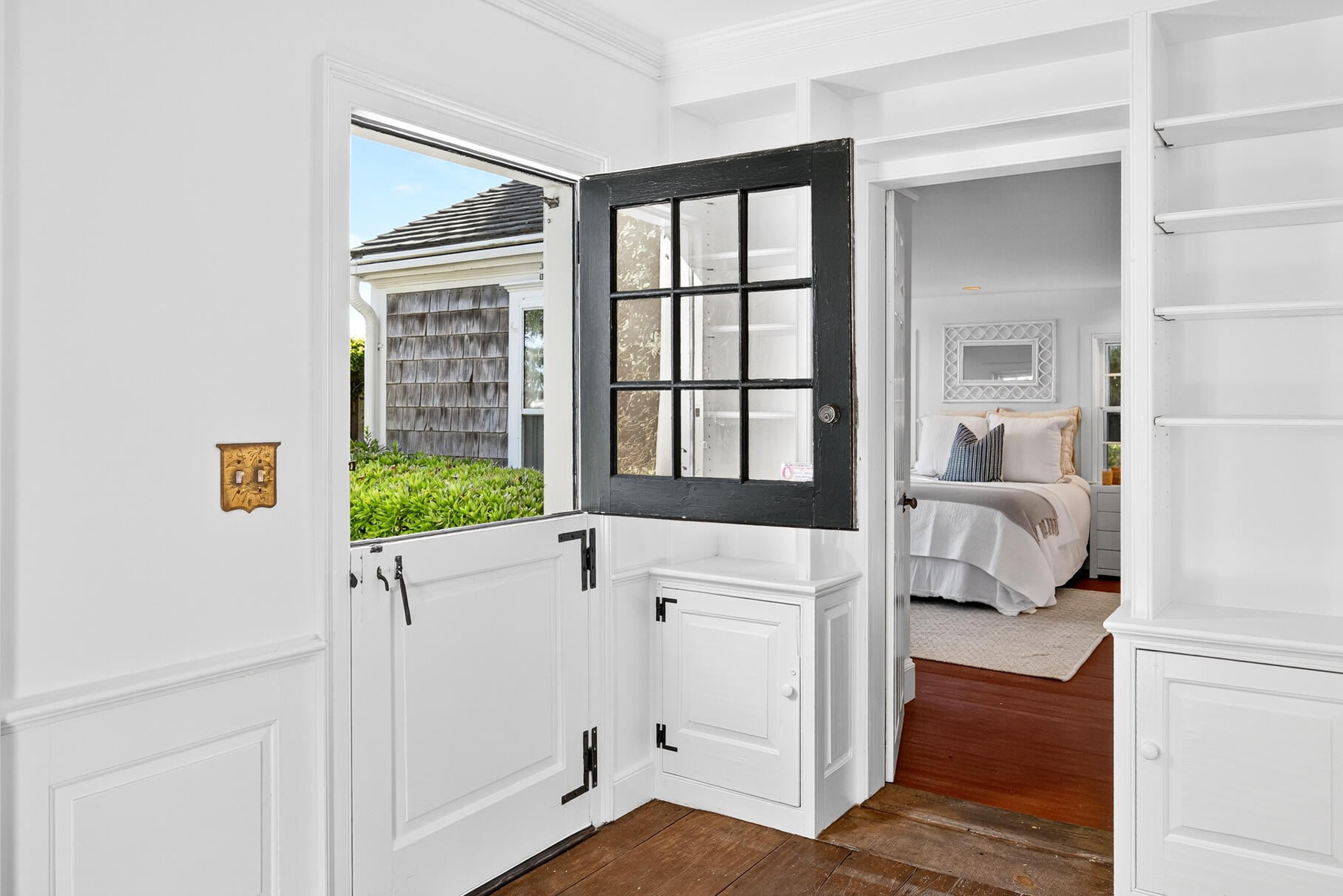 Chatham, Massachusetts 02633, United States, 7 Bedrooms Bedrooms, ,4 BathroomsBathrooms,Residential,Active,197885