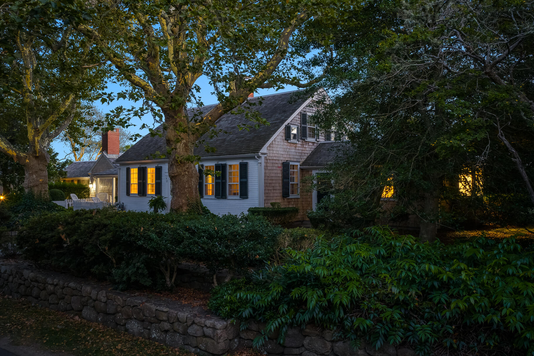 Chatham, Massachusetts 02633, United States, 7 Bedrooms Bedrooms, ,4 BathroomsBathrooms,Residential,Active,197885