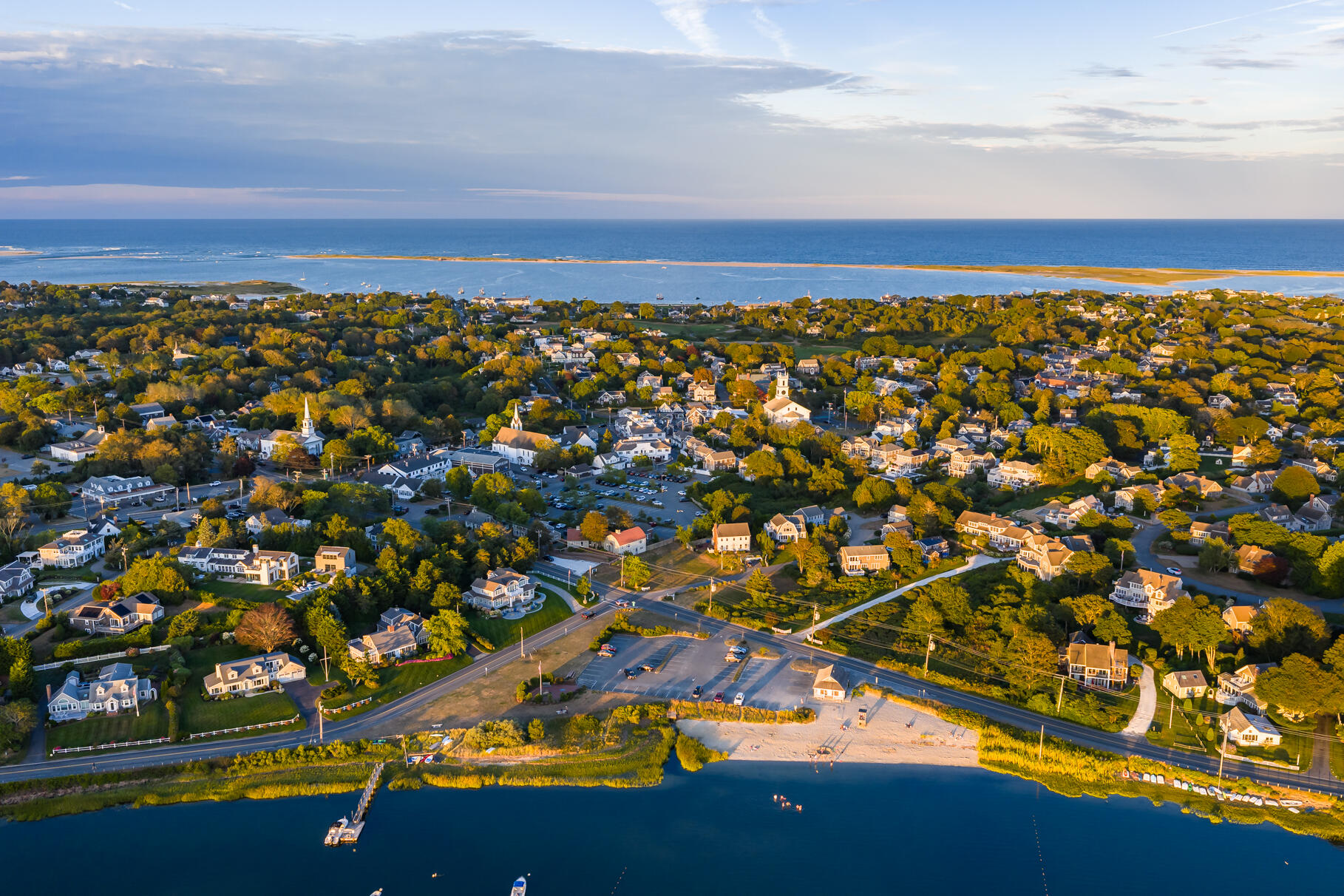 Chatham, Massachusetts 02633, United States, 7 Bedrooms Bedrooms, ,4 BathroomsBathrooms,Residential,Active,197885