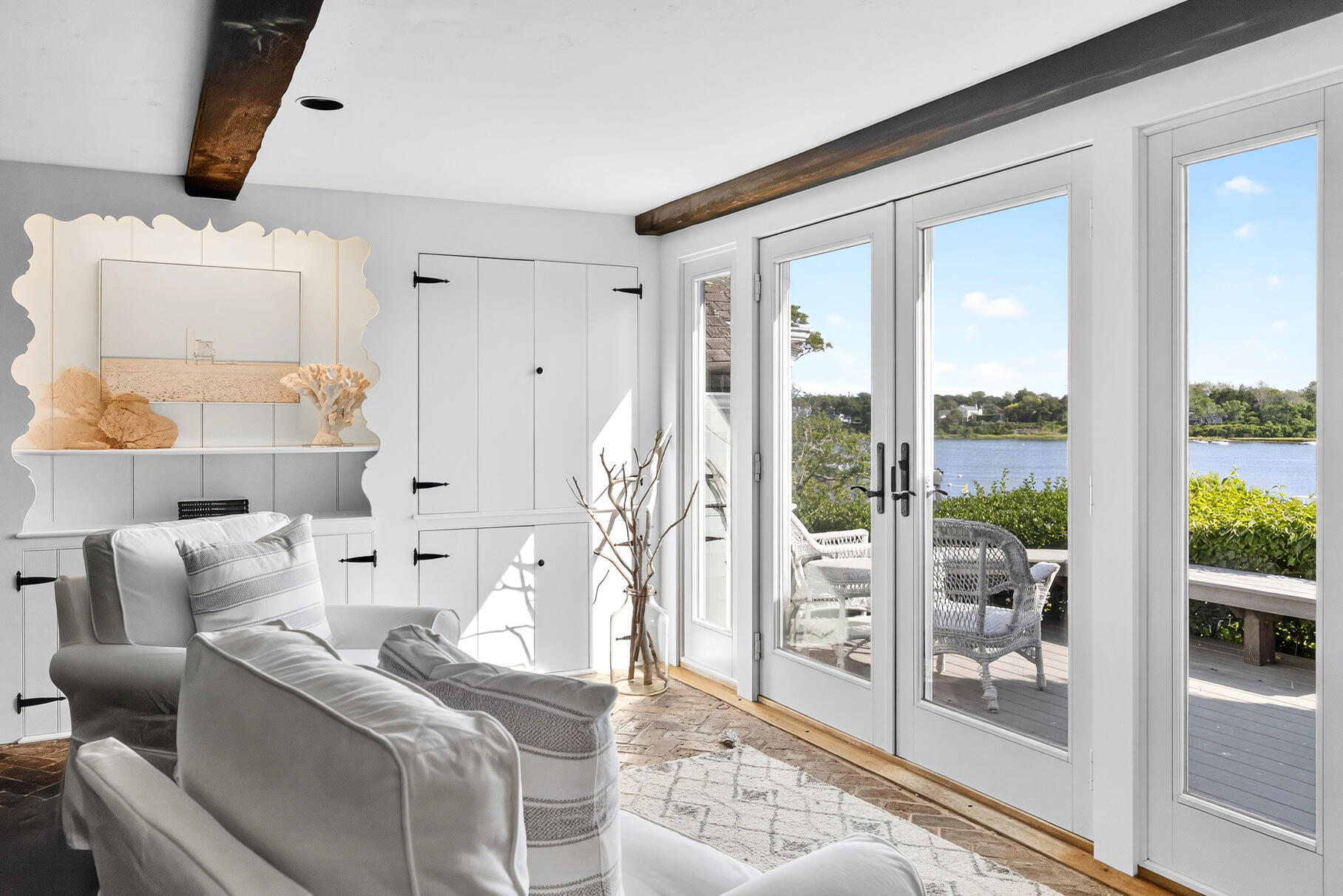 Chatham, Massachusetts 02633, United States, 7 Bedrooms Bedrooms, ,4 BathroomsBathrooms,Residential,Active,197885