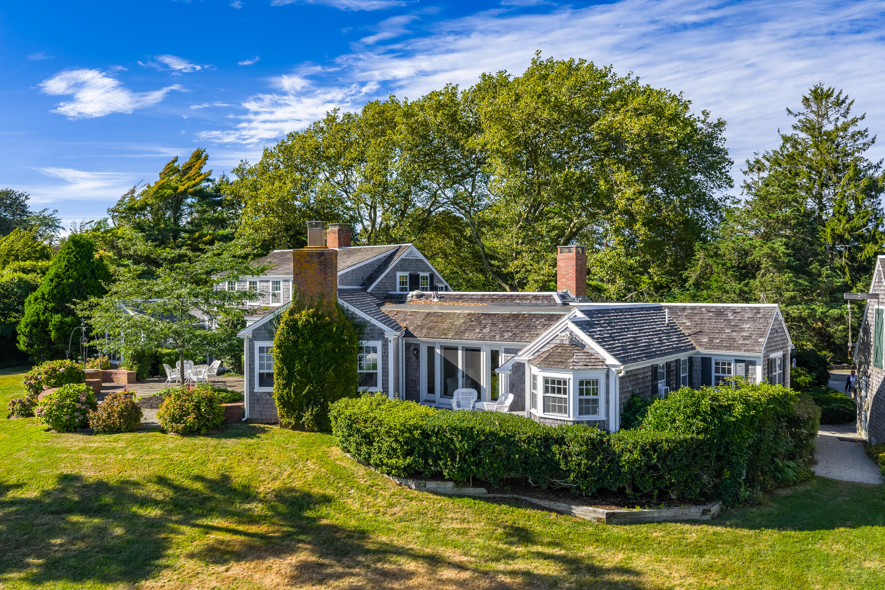 Chatham, Massachusetts 02633, United States, 7 Bedrooms Bedrooms, ,4 BathroomsBathrooms,Residential,Active,197885