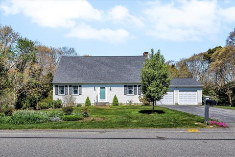 Single Family Residence in Barnstable MA 219 Braggs Lane.jpg