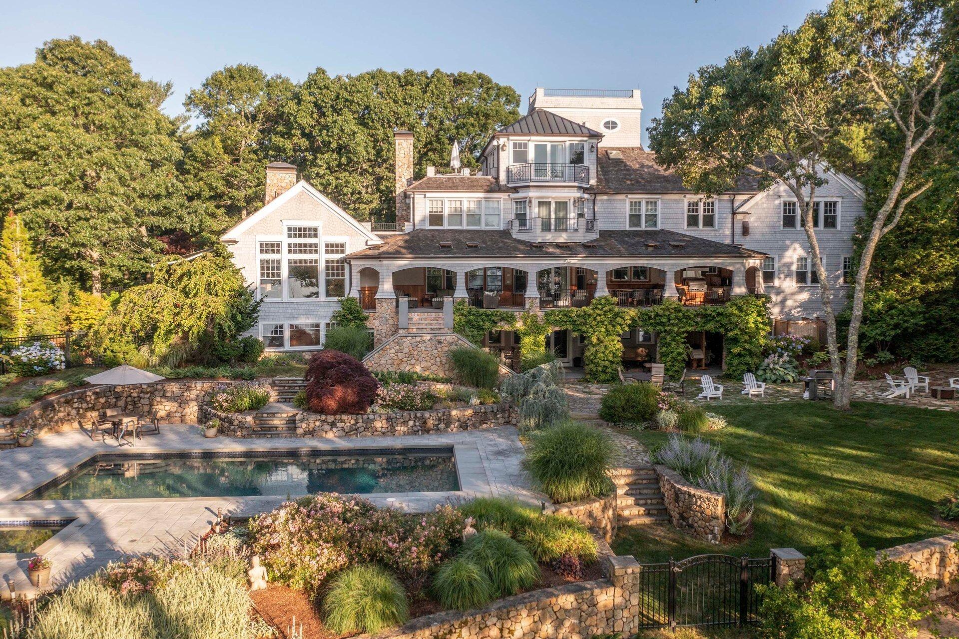 Cotuit, Massachusetts 02635, United States, 7 Bedrooms Bedrooms, ,8 BathroomsBathrooms,Residential,Active,245173