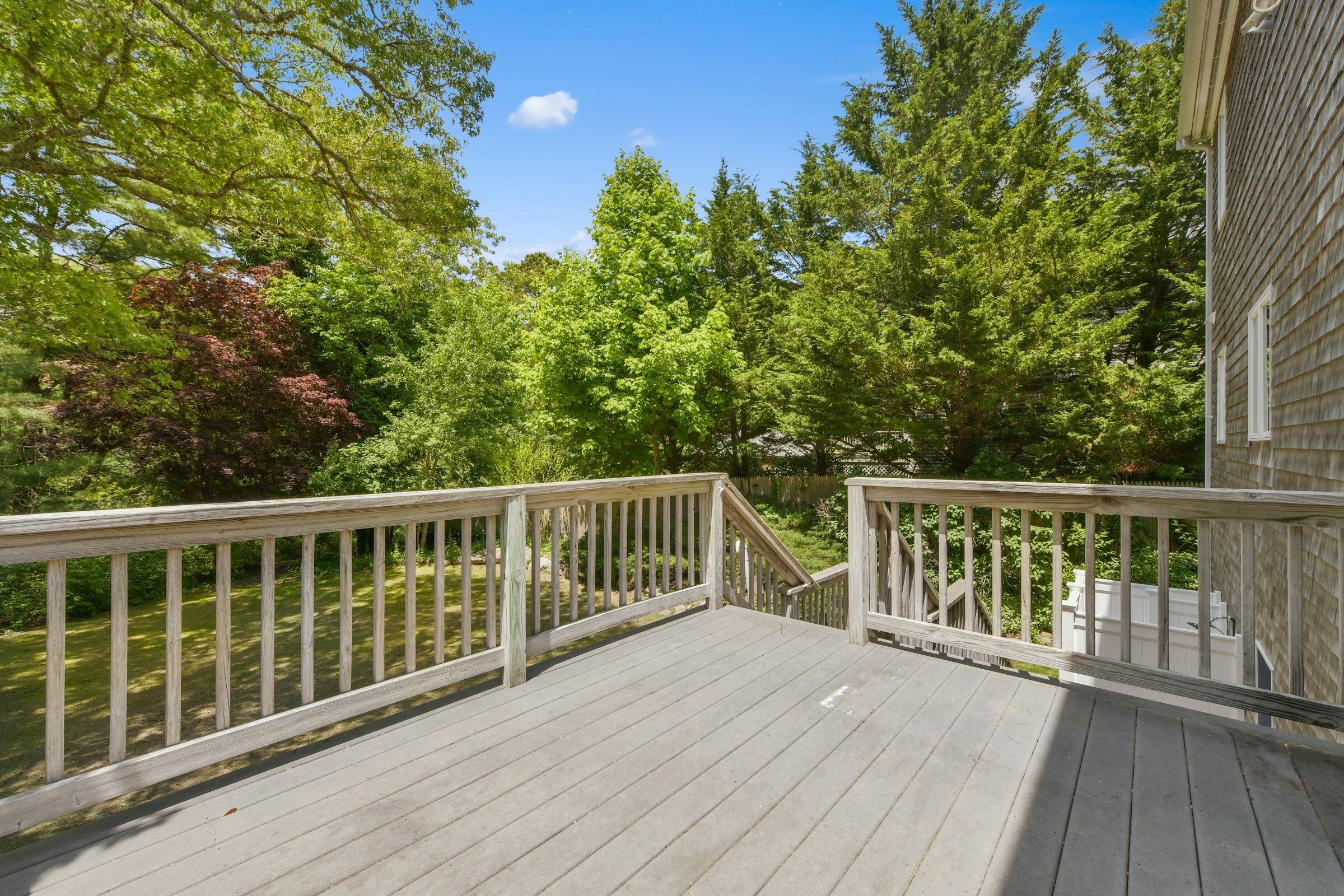 Cotuit, Massachusetts 02635, United States, 3 Bedrooms Bedrooms, ,2 BathroomsBathrooms,Residential,Active,142781