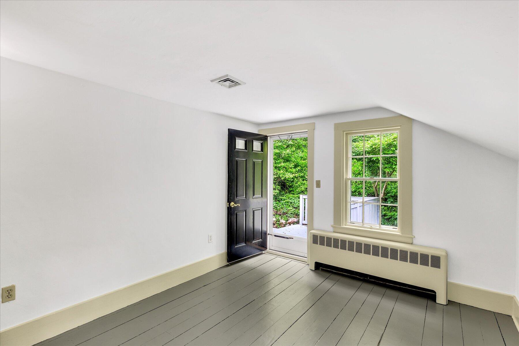 Sandwich, Massachusetts 02563, United States, 5 Bedrooms Bedrooms, ,4 BathroomsBathrooms,Residential,Pending,151761