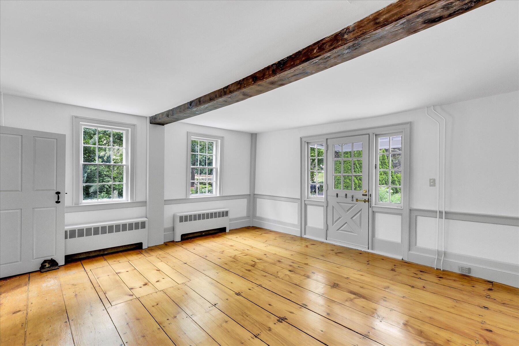 Sandwich, Massachusetts 02563, United States, 5 Bedrooms Bedrooms, ,4 BathroomsBathrooms,Residential,Pending,151761