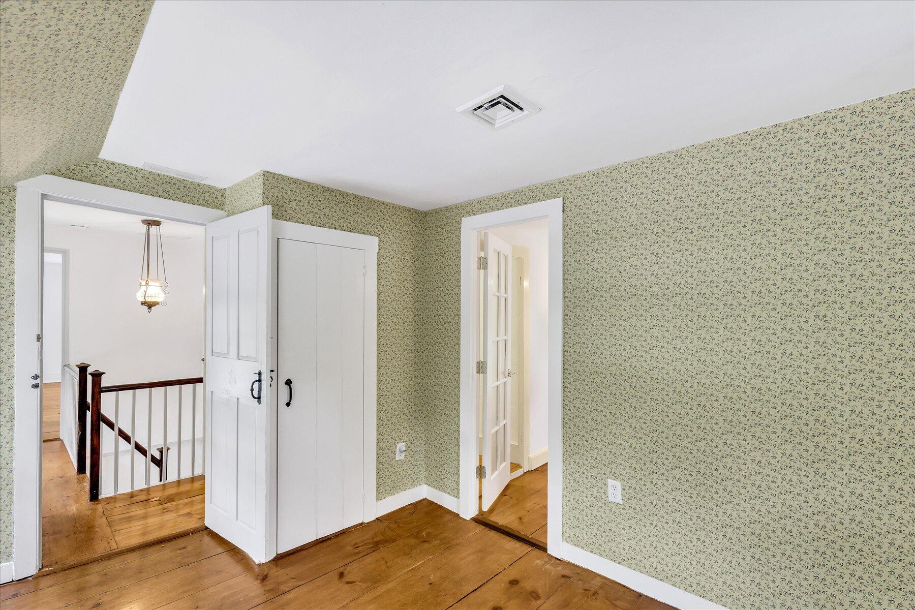 Sandwich, Massachusetts 02563, United States, 5 Bedrooms Bedrooms, ,4 BathroomsBathrooms,Residential,Pending,151761