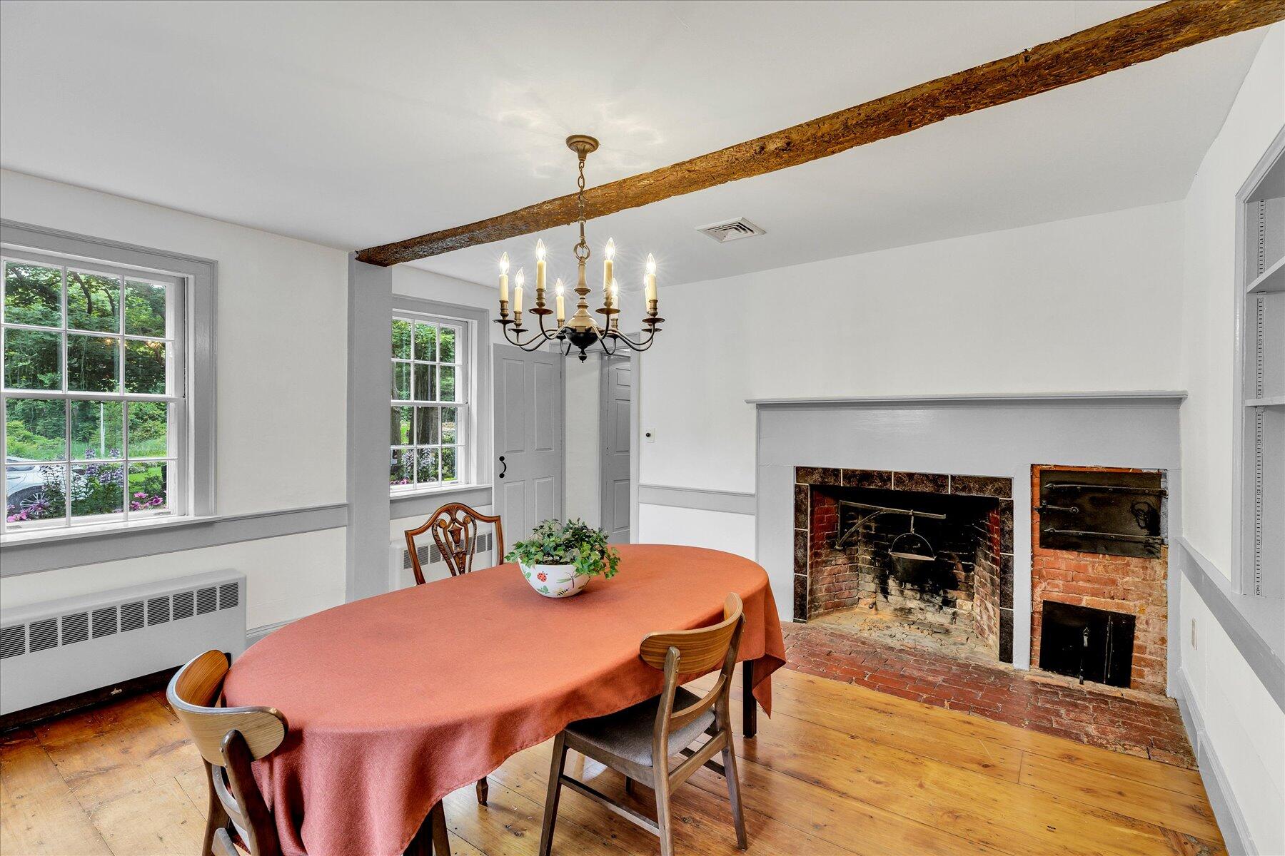 Sandwich, Massachusetts 02563, United States, 5 Bedrooms Bedrooms, ,4 BathroomsBathrooms,Residential,Pending,151761