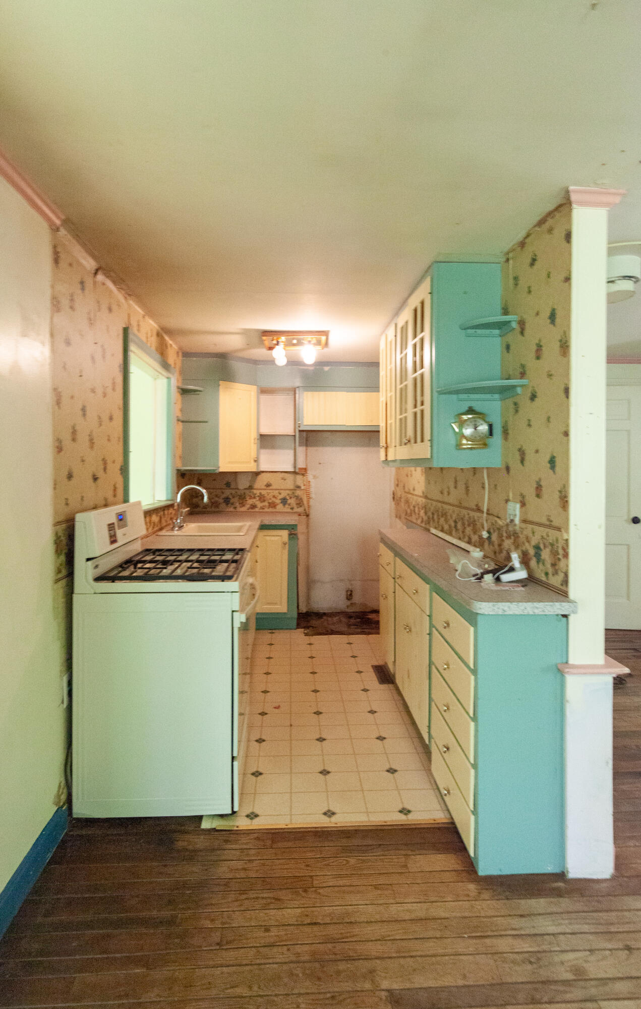 Marstons Mills, Massachusetts 02648, United States, 2 Bedrooms Bedrooms, ,1 BathroomBathrooms,Residential,Pending,128189