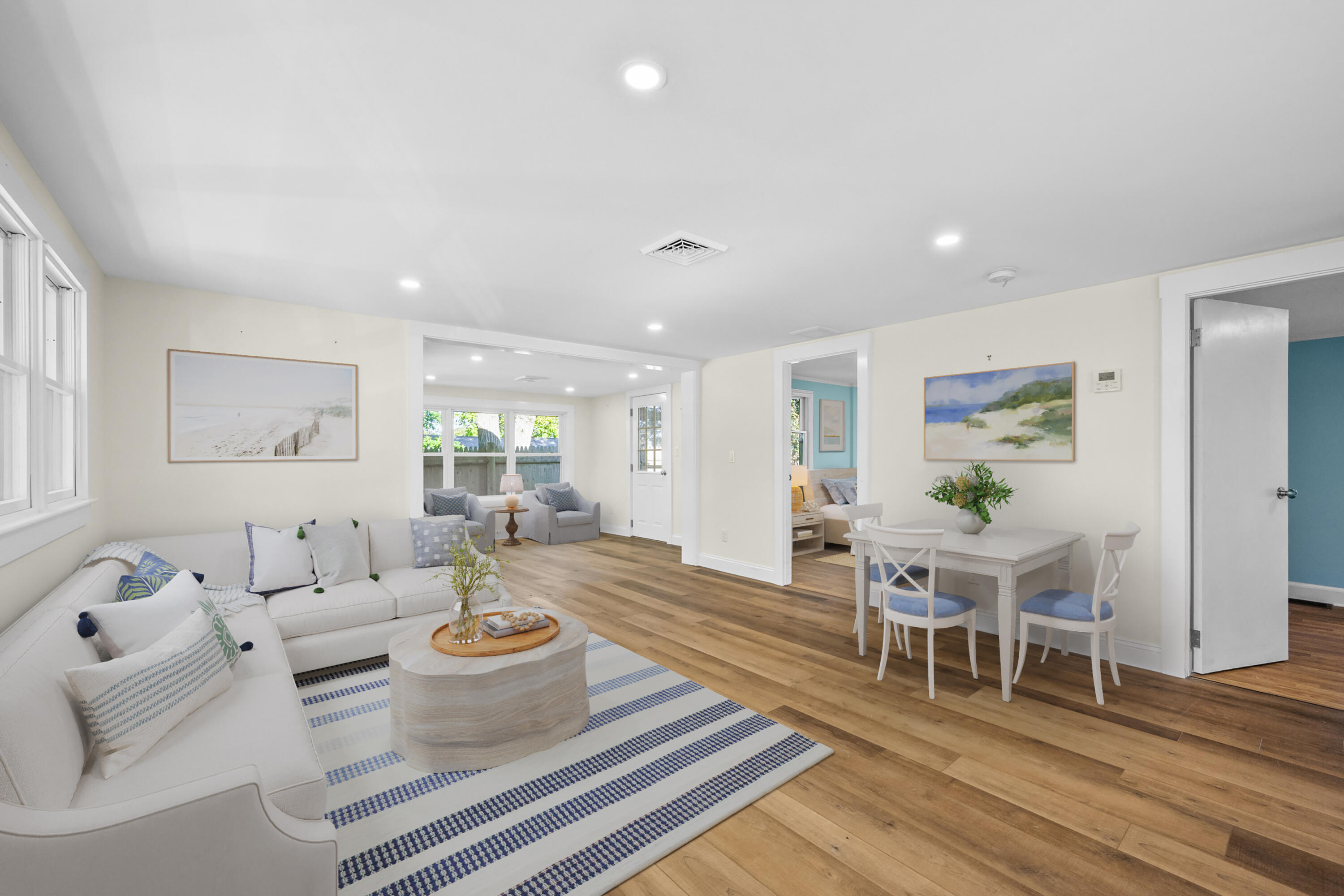 West Yarmouth, Massachusetts 02673, United States, 2 Bedrooms Bedrooms, ,1 BathroomBathrooms,Residential,Active,227887