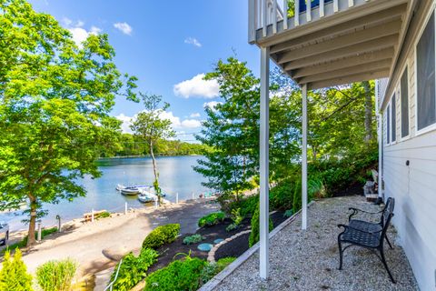 Single Family Residence in Mashpee MA 39 East Road 3.jpg