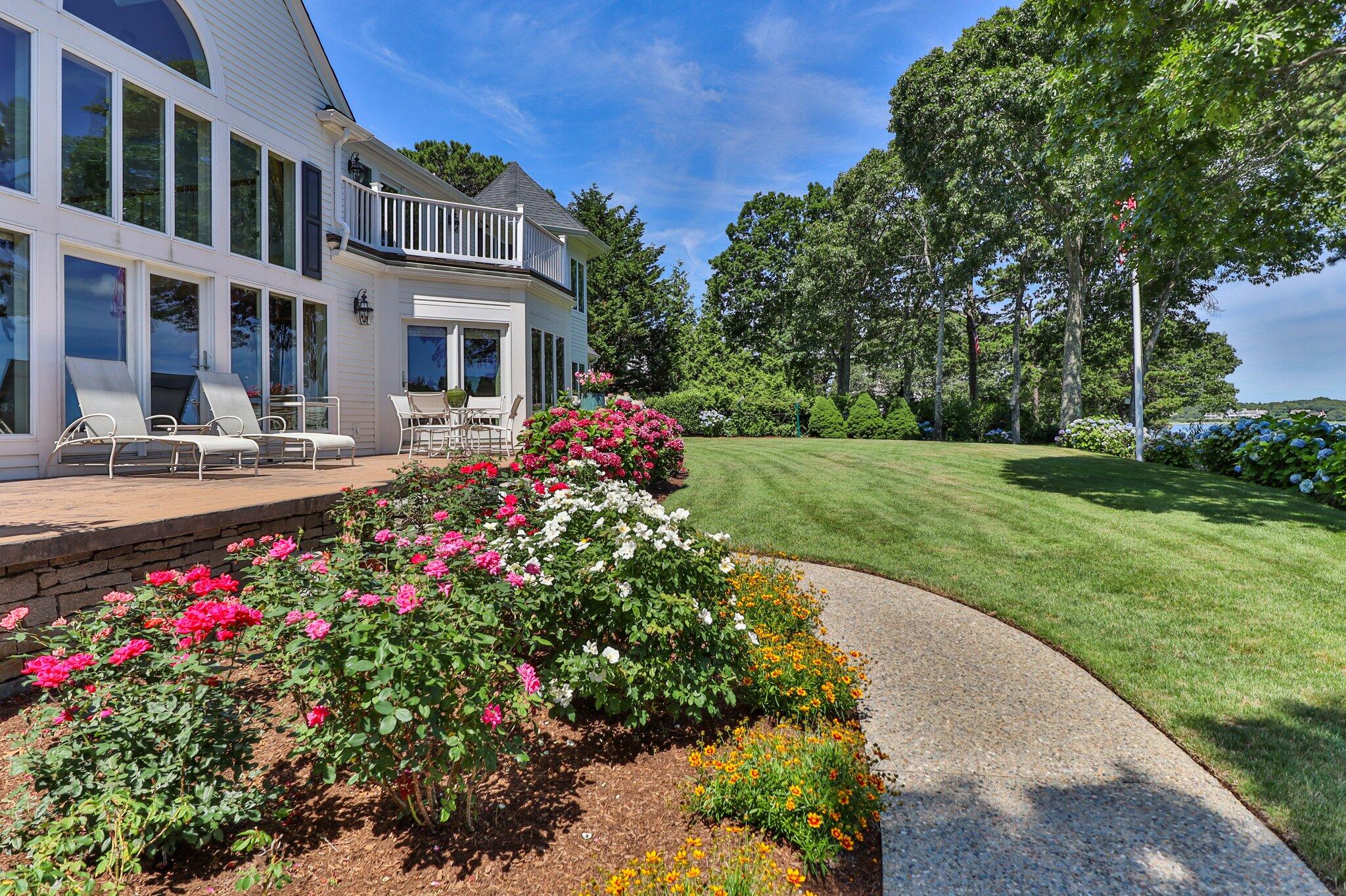 Osterville, Massachusetts 02655, United States, 5 Bedrooms Bedrooms, ,6 BathroomsBathrooms,Residential,Active,223969