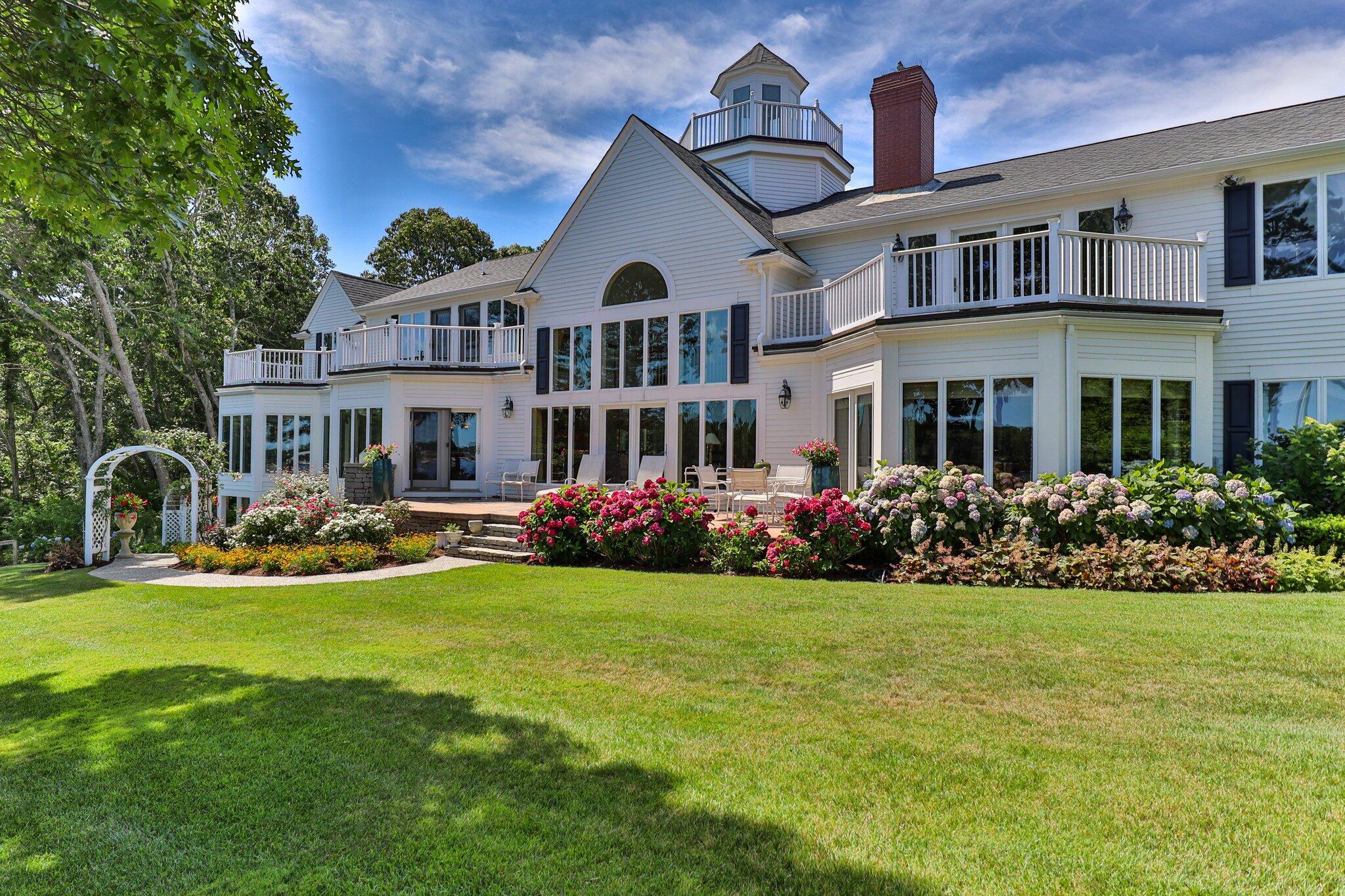 Osterville, Massachusetts 02655, United States, 5 Bedrooms Bedrooms, ,6 BathroomsBathrooms,Residential,Active,223969