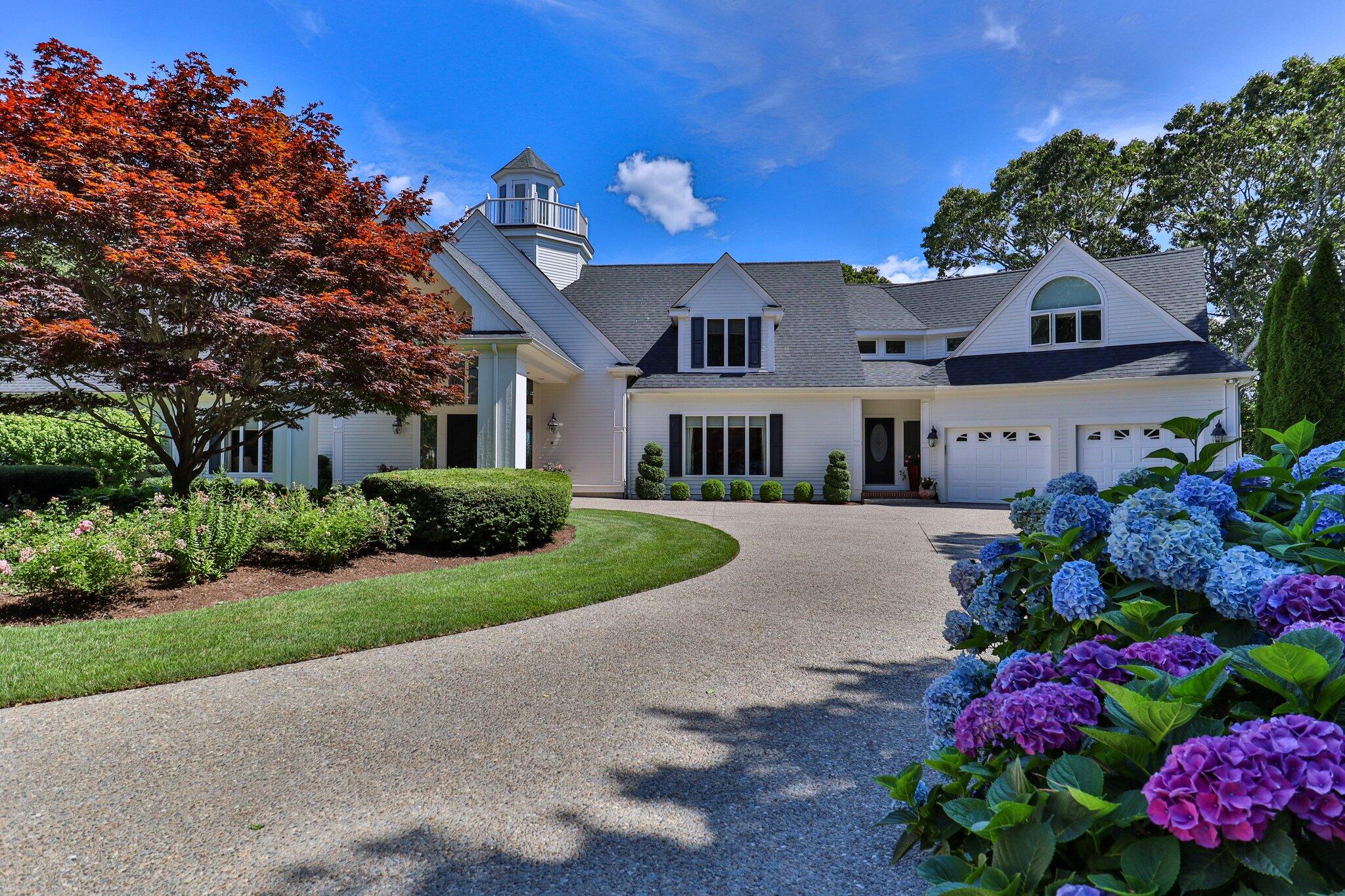 Osterville, Massachusetts 02655, United States, 5 Bedrooms Bedrooms, ,6 BathroomsBathrooms,Residential,Active,223969