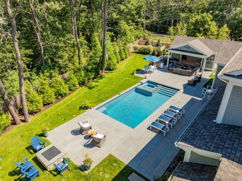 Photo of 7 Willow Circle, Mashpee, MA 02649 (MLS # 22605001)