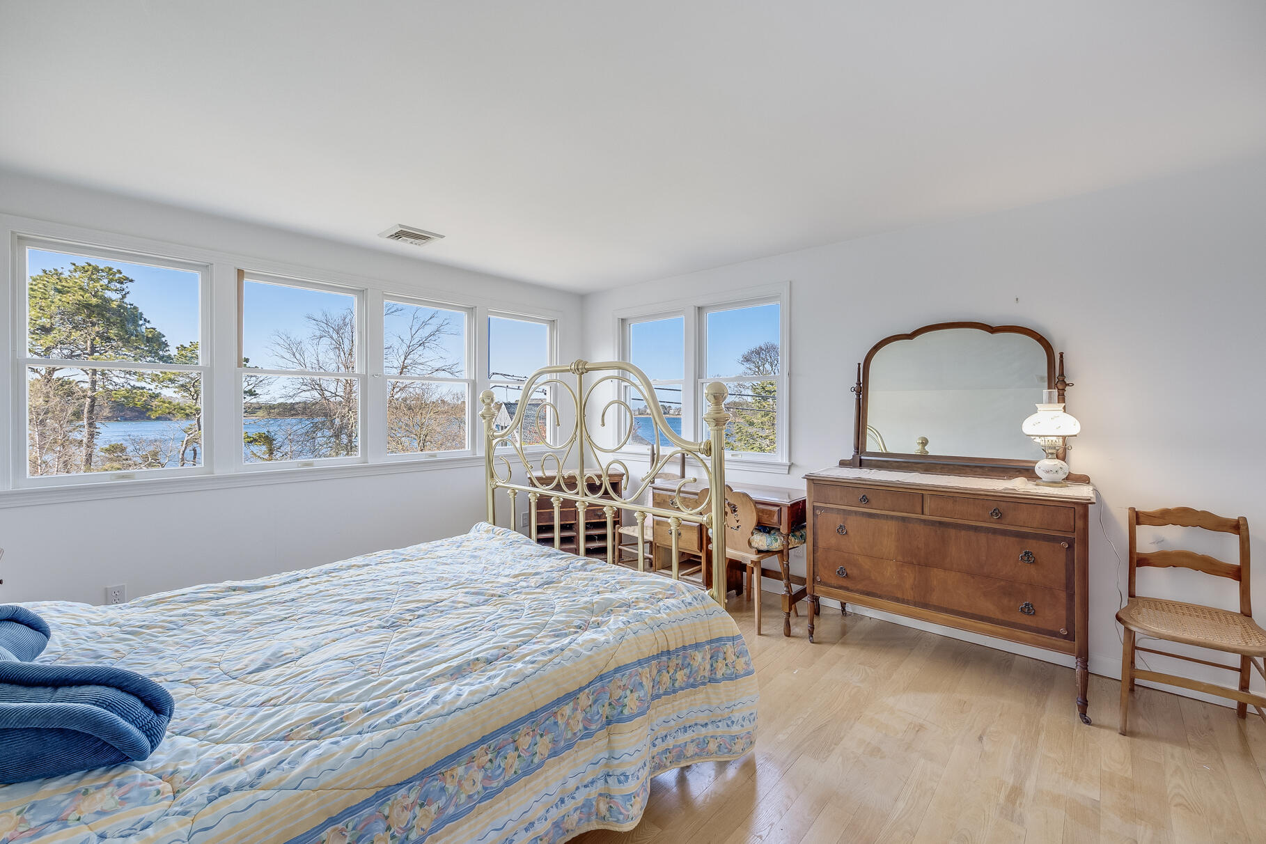 North Chatham, Massachusetts 02650, United States, 3 Bedrooms Bedrooms, ,3 BathroomsBathrooms,Residential,Active,133466