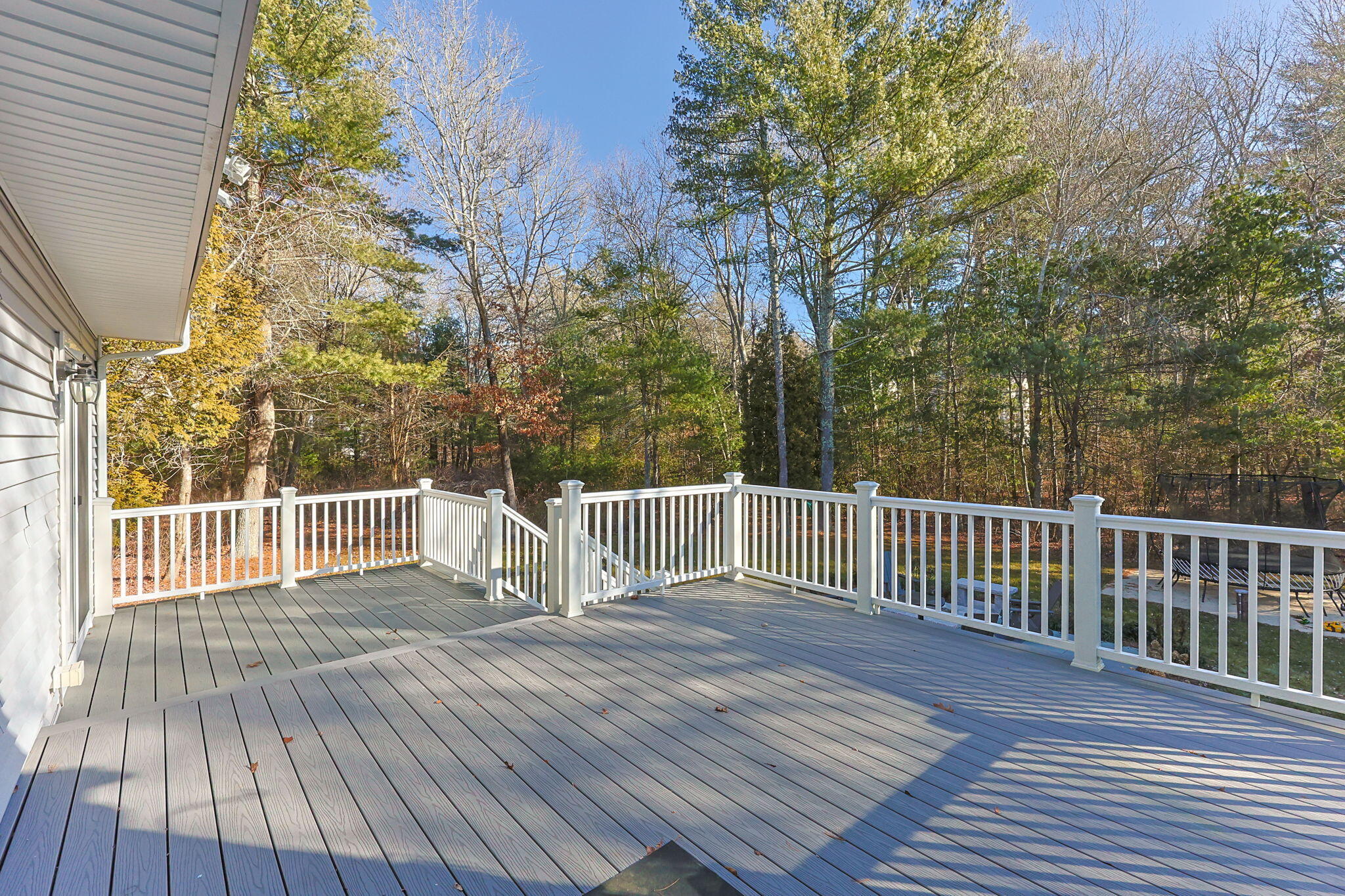 Carver, Massachusetts 02330, United States, 3 Bedrooms Bedrooms, ,2 BathroomsBathrooms,Residential,Pending,20737