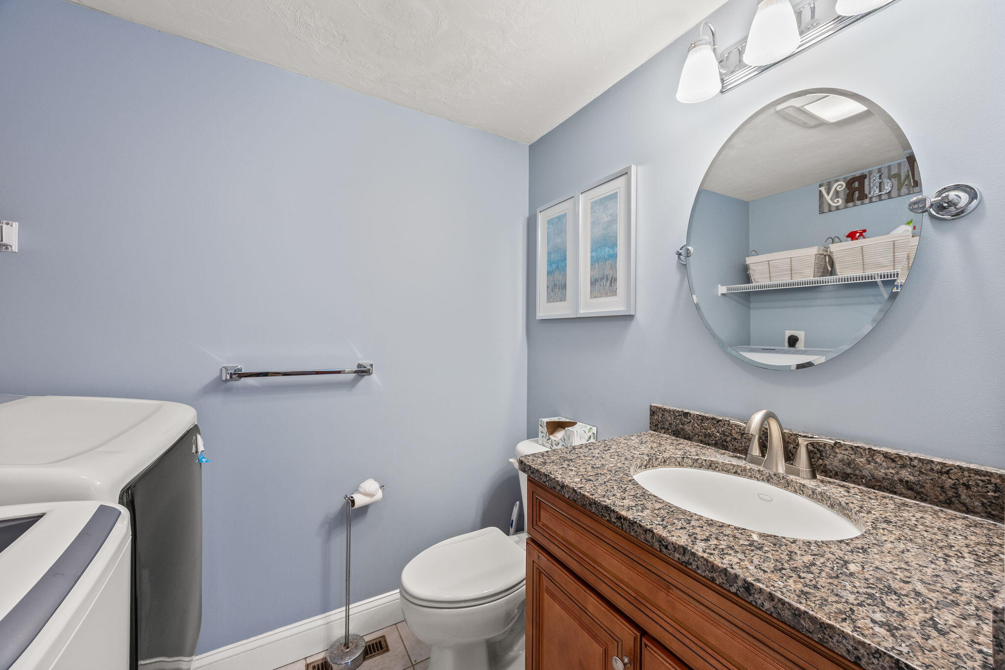 Carver, Massachusetts 02330, United States, 3 Bedrooms Bedrooms, ,2 BathroomsBathrooms,Residential,Pending,20737