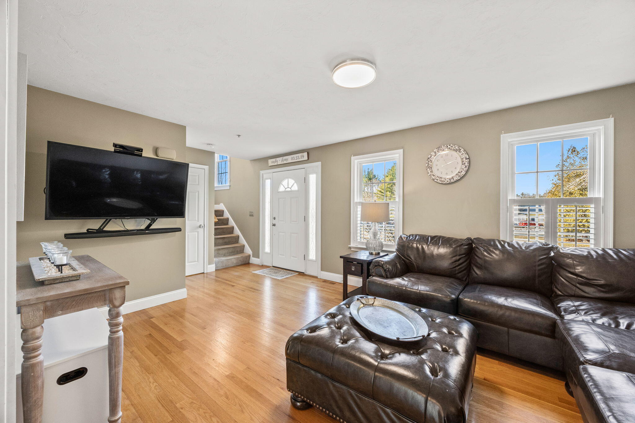 Carver, Massachusetts 02330, United States, 3 Bedrooms Bedrooms, ,2 BathroomsBathrooms,Residential,Pending,20737