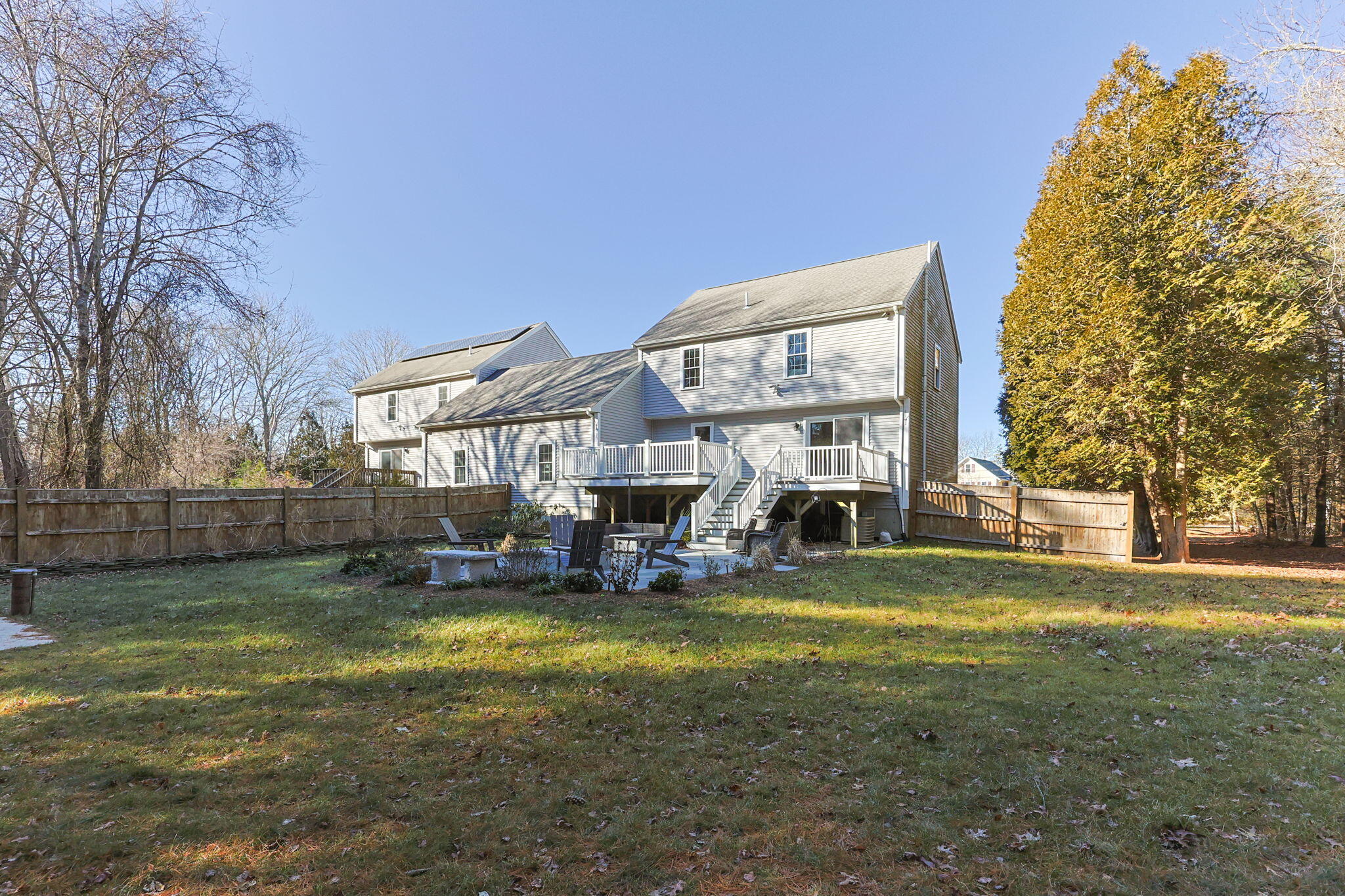 Carver, Massachusetts 02330, United States, 3 Bedrooms Bedrooms, ,2 BathroomsBathrooms,Residential,Pending,20737