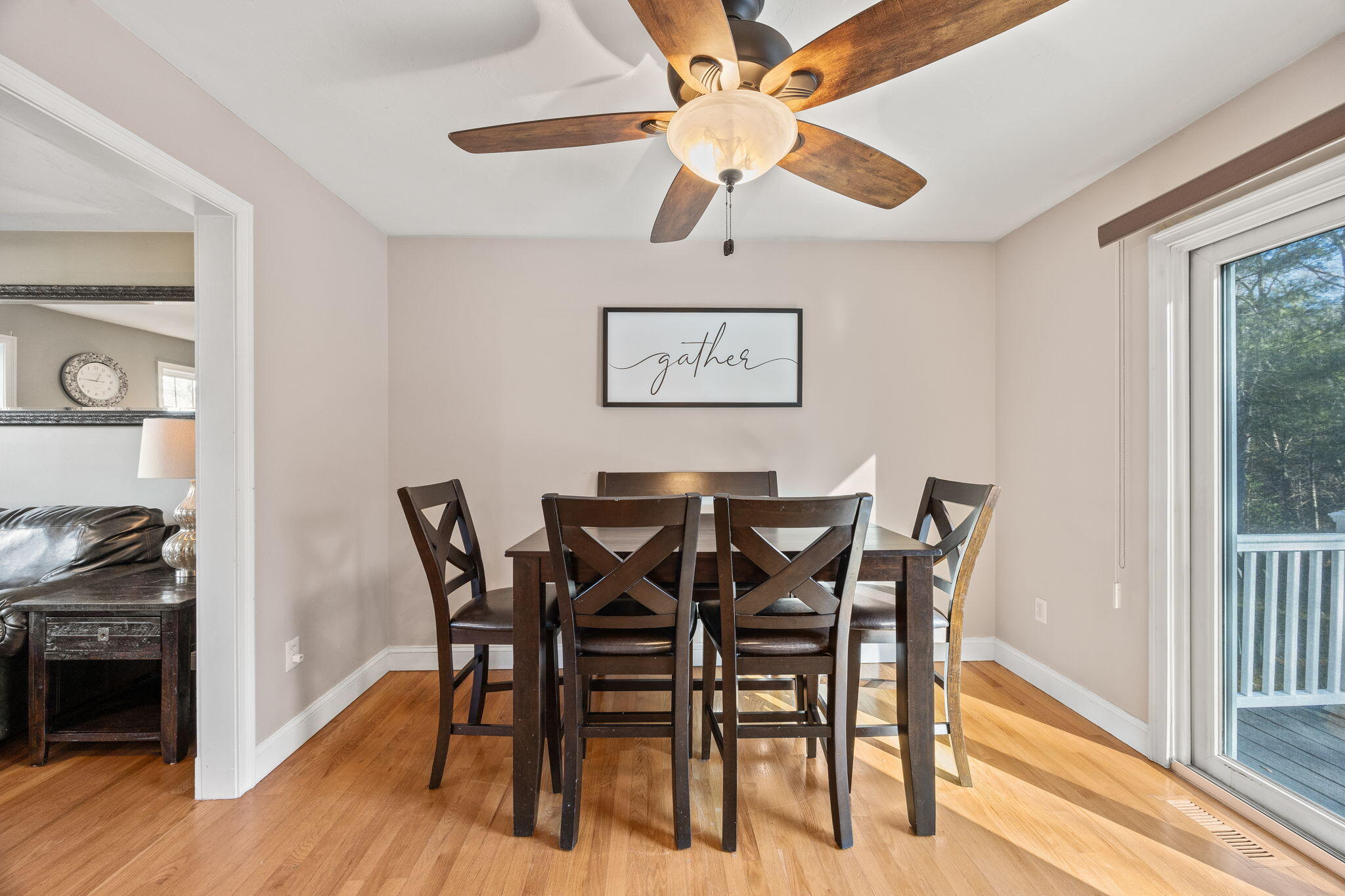 Carver, Massachusetts 02330, United States, 3 Bedrooms Bedrooms, ,2 BathroomsBathrooms,Residential,Pending,20737