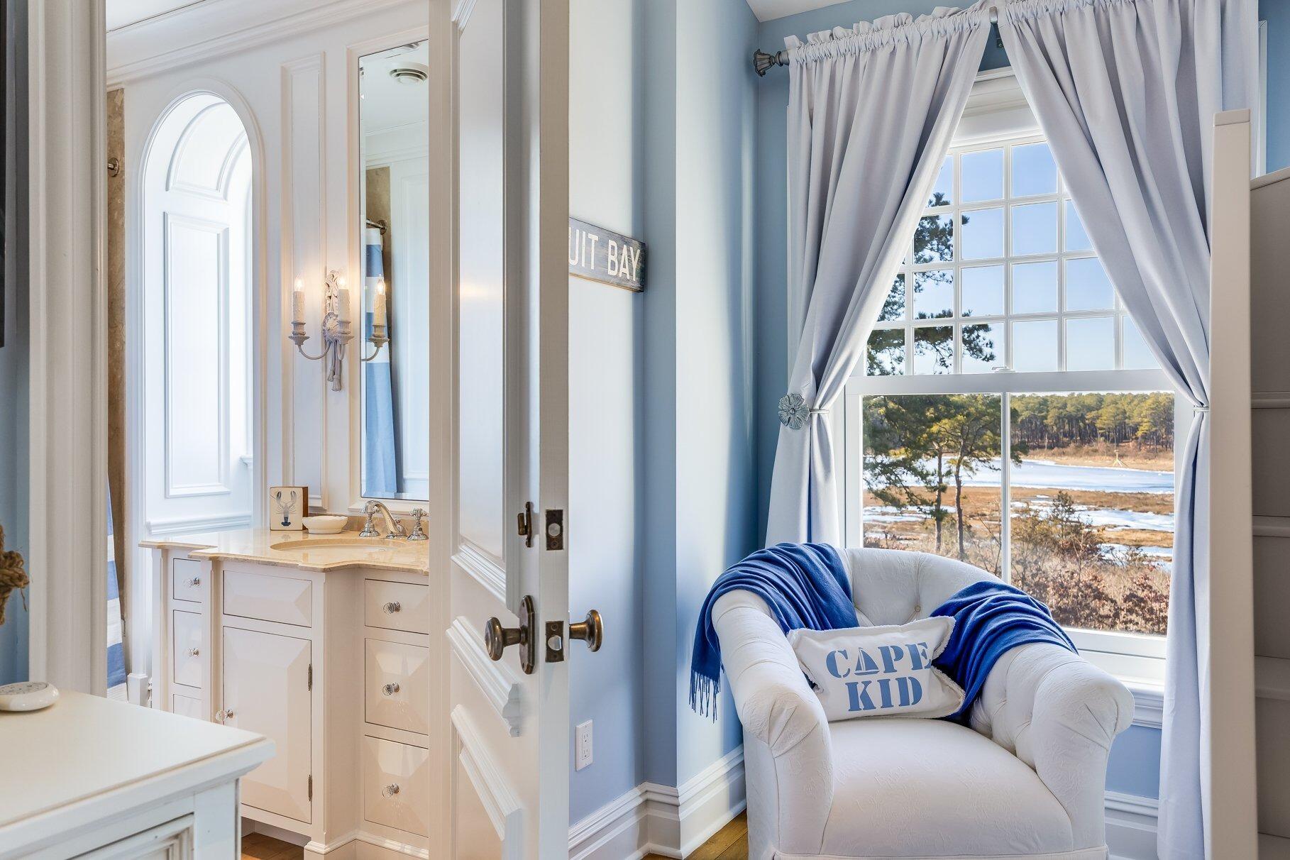 Cotuit, Massachusetts 02635, United States, 6 Bedrooms Bedrooms, ,8 BathroomsBathrooms,Residential,Active,14588