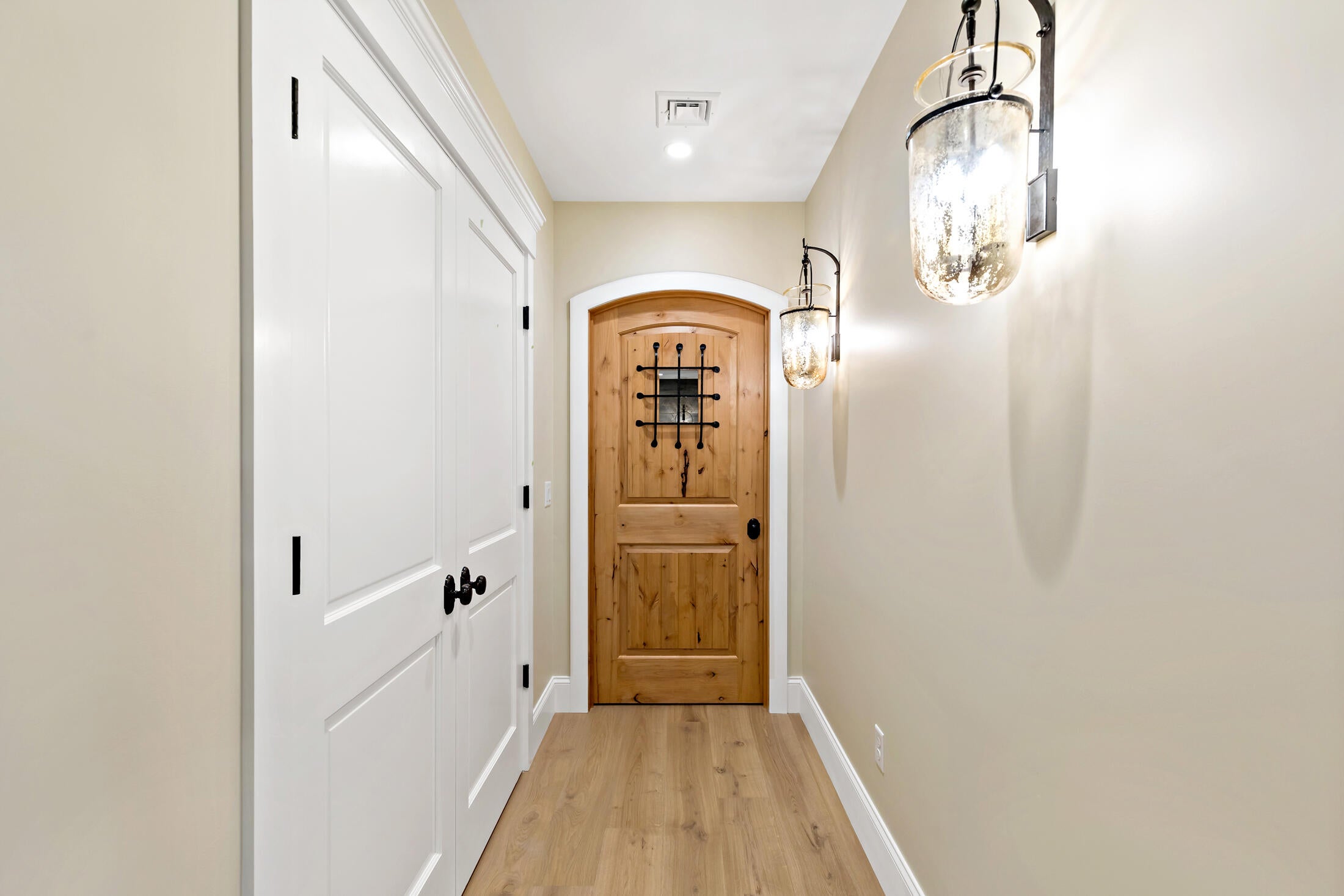 Harwich, Massachusetts, 02645, United States, 7 Bedrooms Bedrooms, ,7 BathroomsBathrooms,Residential,Active,2007027
