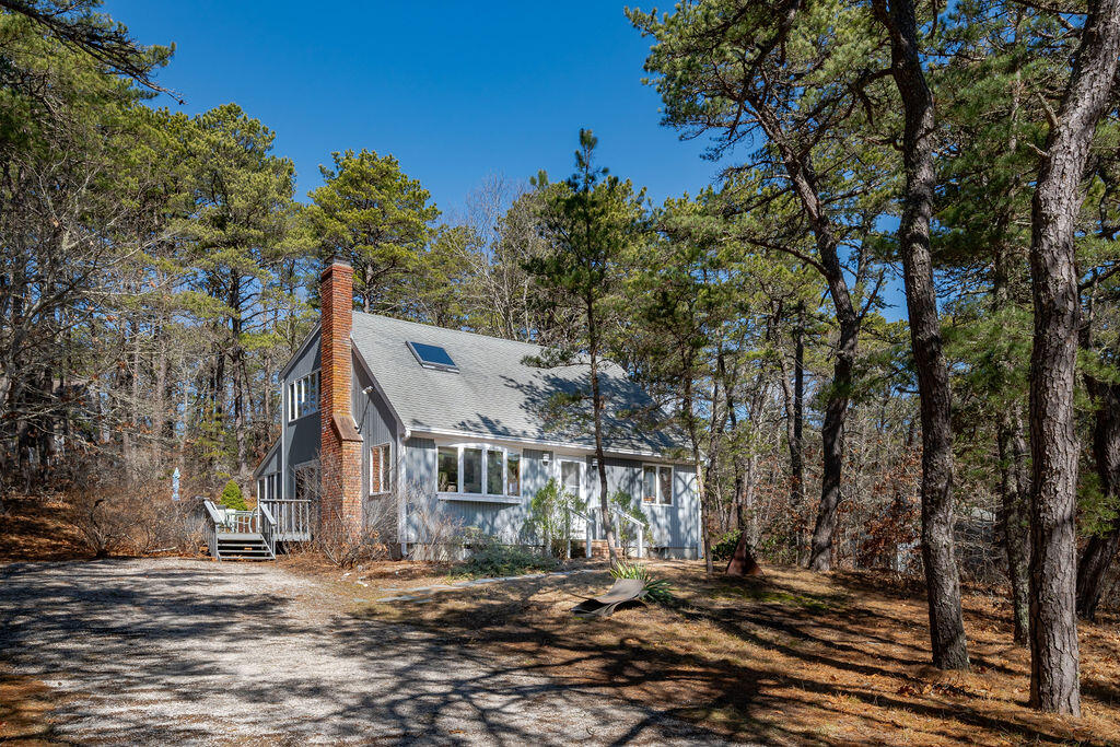 Wellfleet, Massachusetts 02667, United States, 3 Bedrooms Bedrooms, ,2 BathroomsBathrooms,Residential,Active,99933