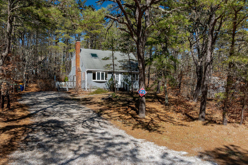 Wellfleet, Massachusetts 02667, United States, 3 Bedrooms Bedrooms, ,2 BathroomsBathrooms,Residential,Active,99933