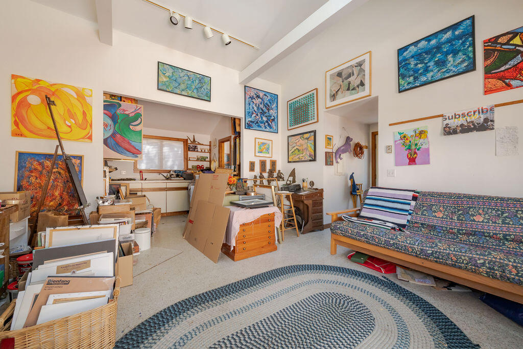 Wellfleet, Massachusetts 02667, United States, 3 Bedrooms Bedrooms, ,2 BathroomsBathrooms,Residential,Active,99933