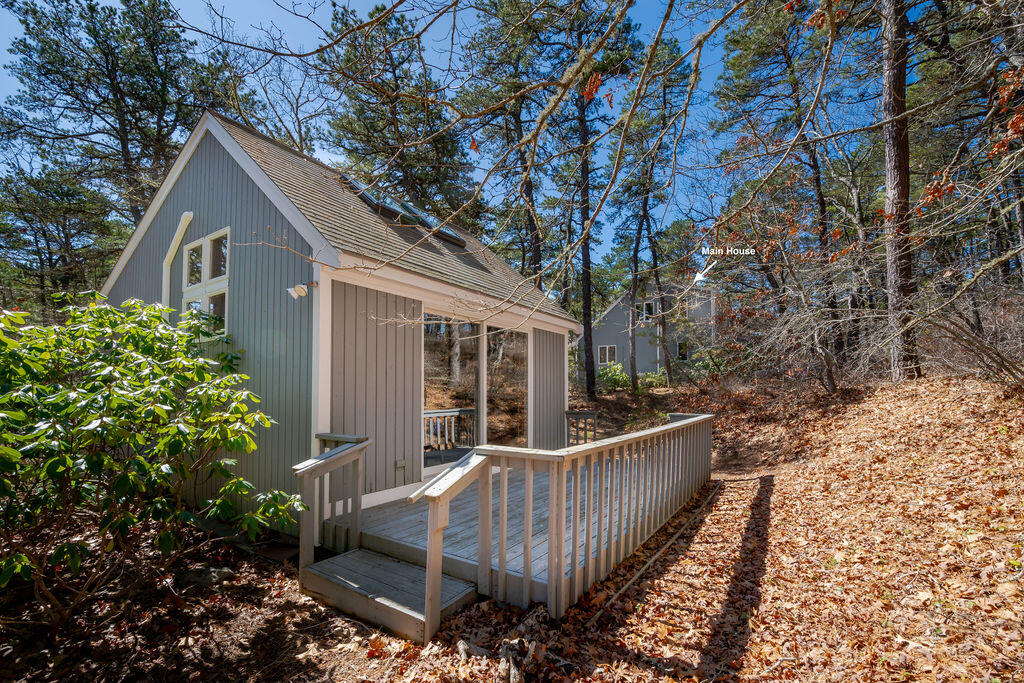 Wellfleet, Massachusetts 02667, United States, 3 Bedrooms Bedrooms, ,2 BathroomsBathrooms,Residential,Active,99933